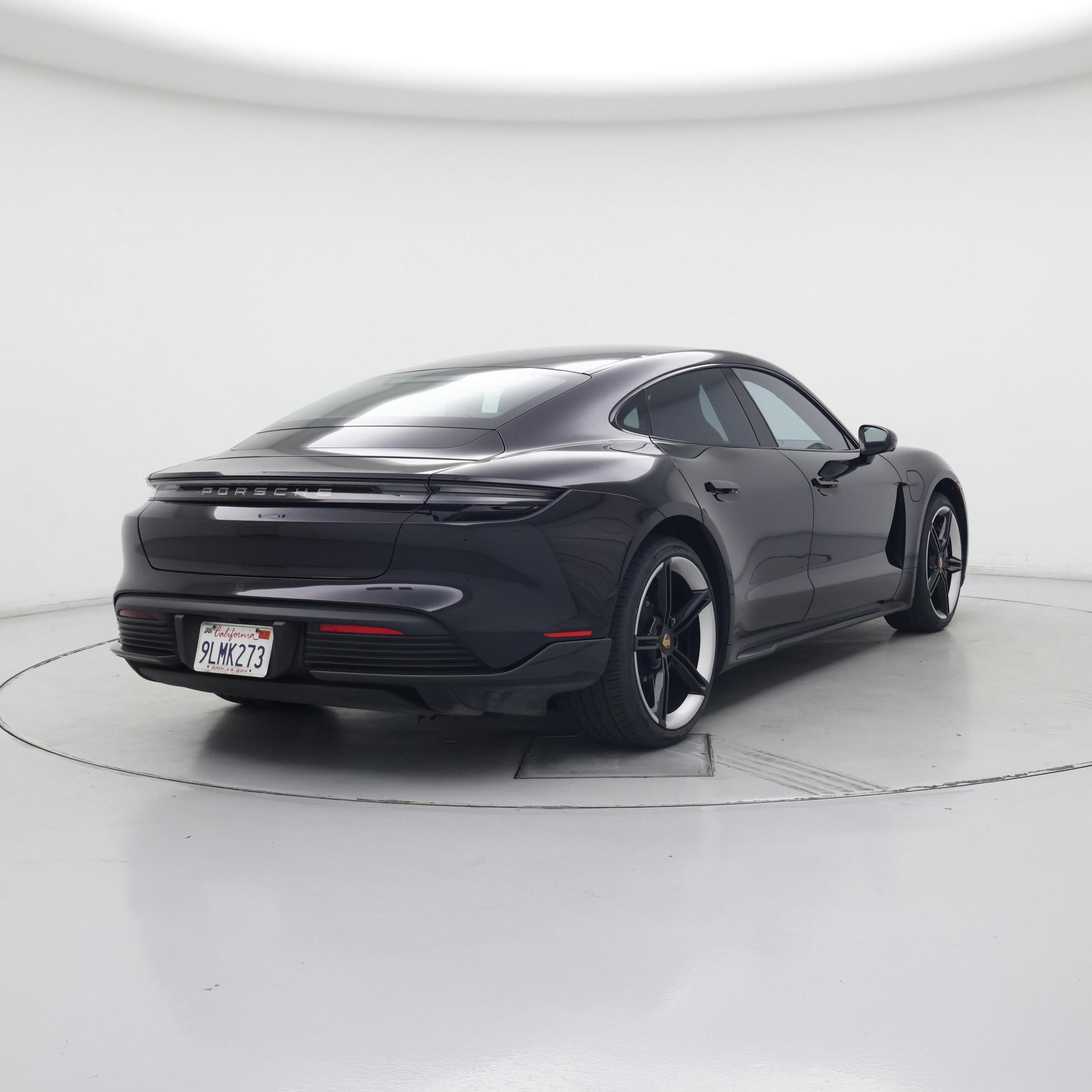 Thumbnail: 2021 Porsche Taycan - 8