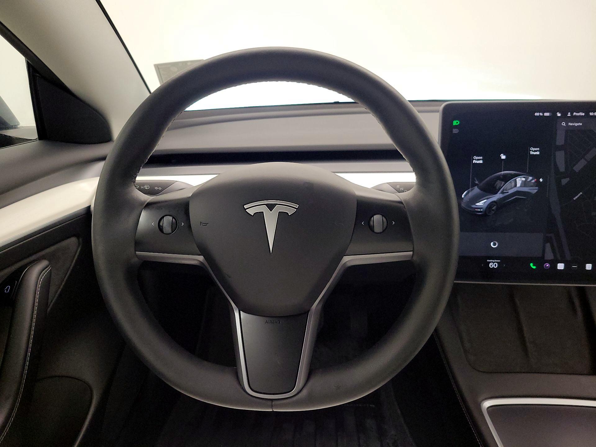 Thumbnail: 2022 Tesla Model 3 - 9