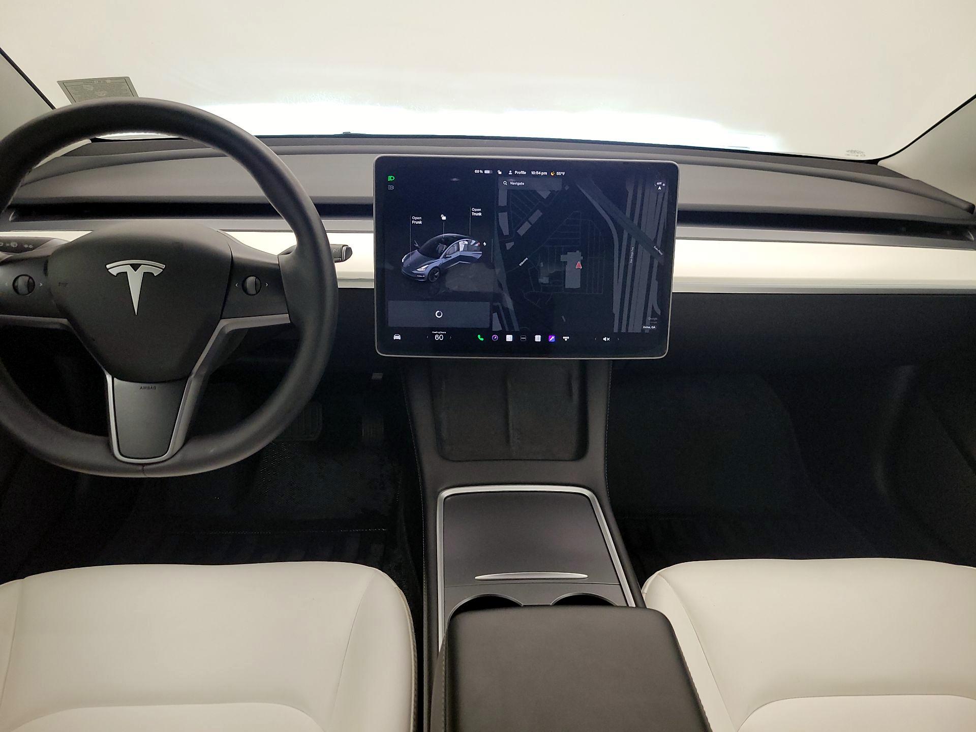 Thumbnail: 2022 Tesla Model 3 - 11