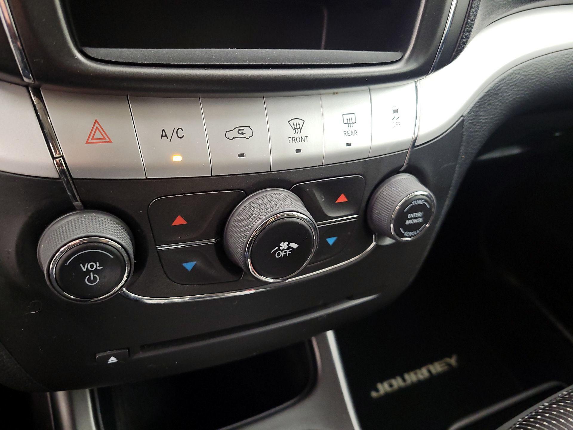 Thumbnail: 2016 Dodge Journey - 16