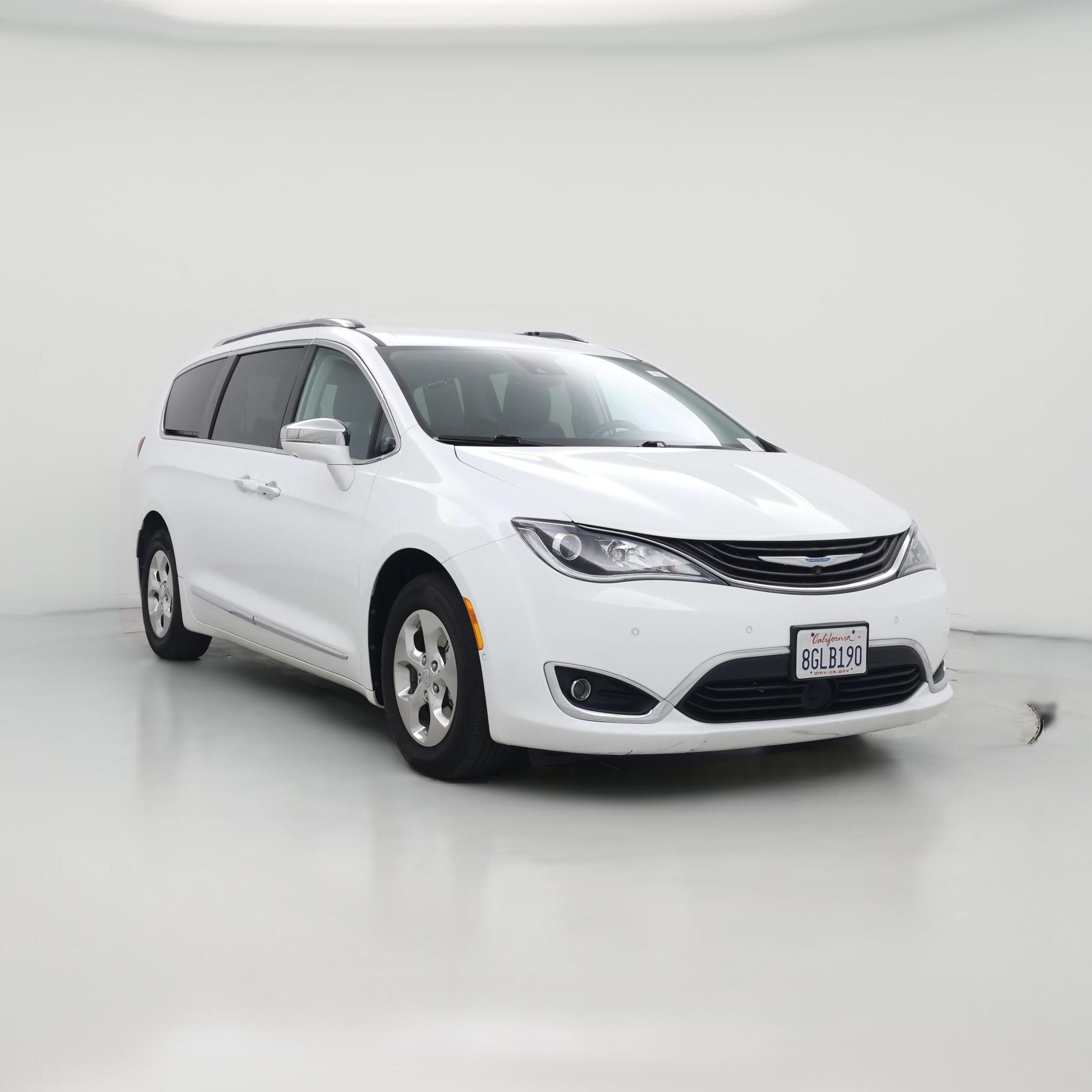Thumbnail: 2018 Chrysler Pacifica - 1