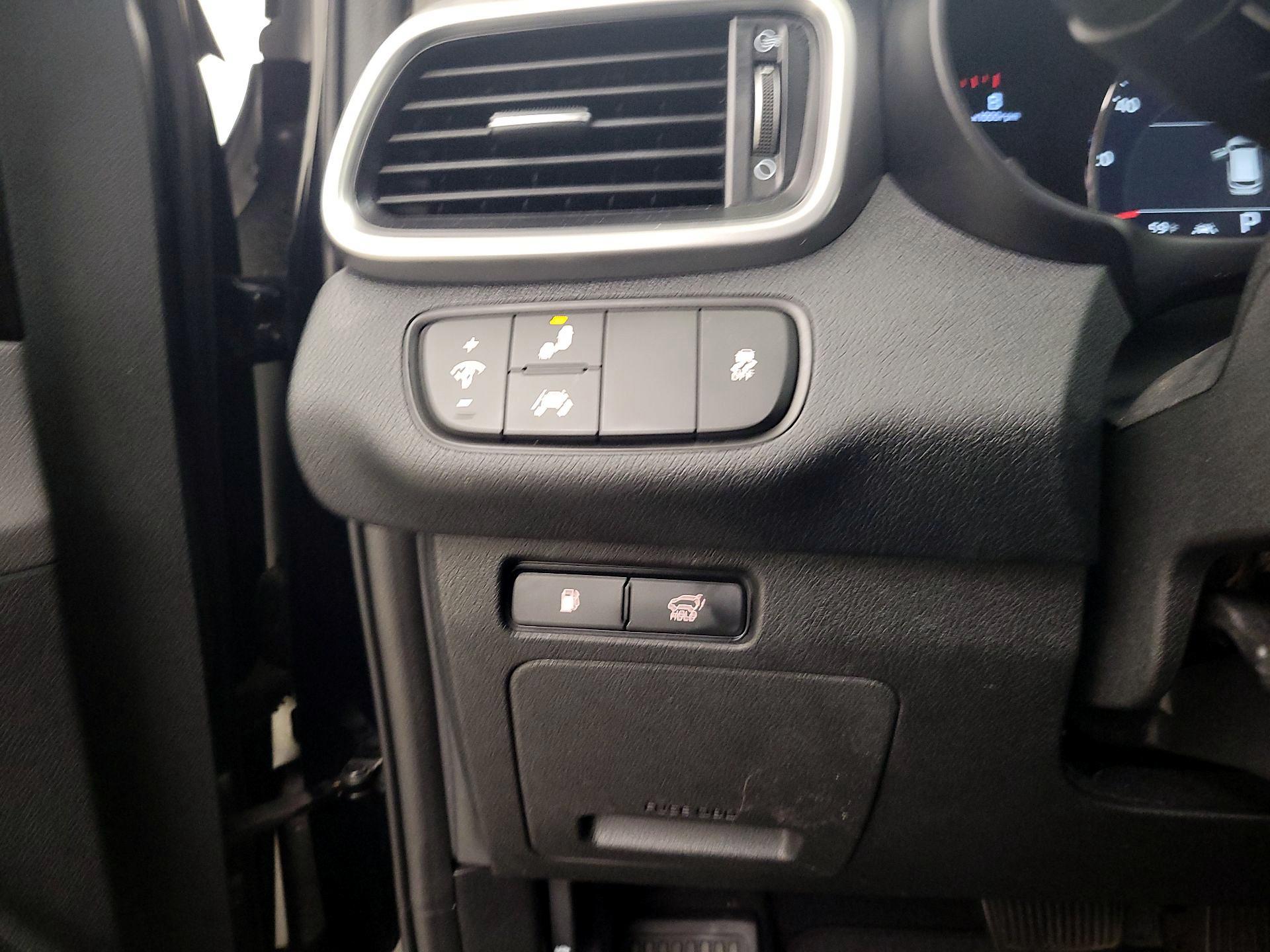 Thumbnail: 2019 Kia Sorento - 13