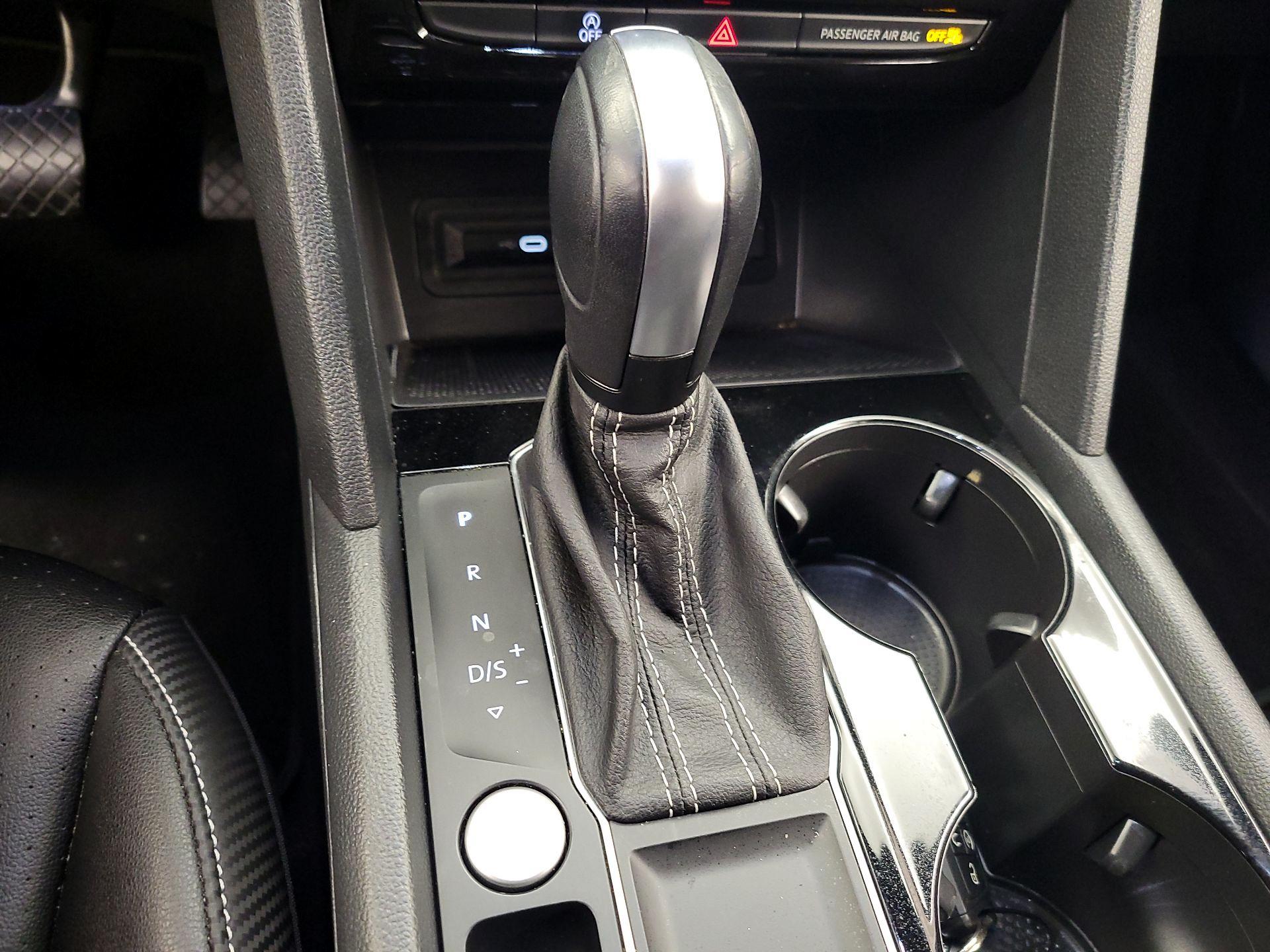 Thumbnail: 2023 Volkswagen Atlas - 17