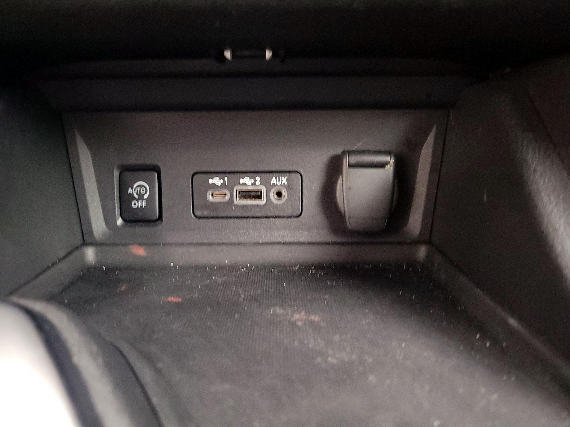 Thumbnail: 2024 Nissan Sentra - 18