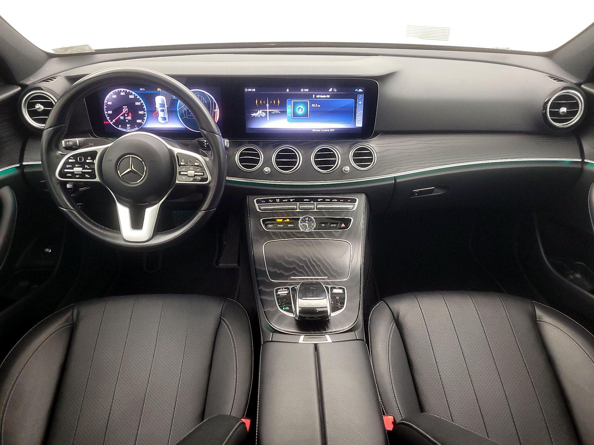 Thumbnail: 2020 Mercedes-Benz E-Class - 9