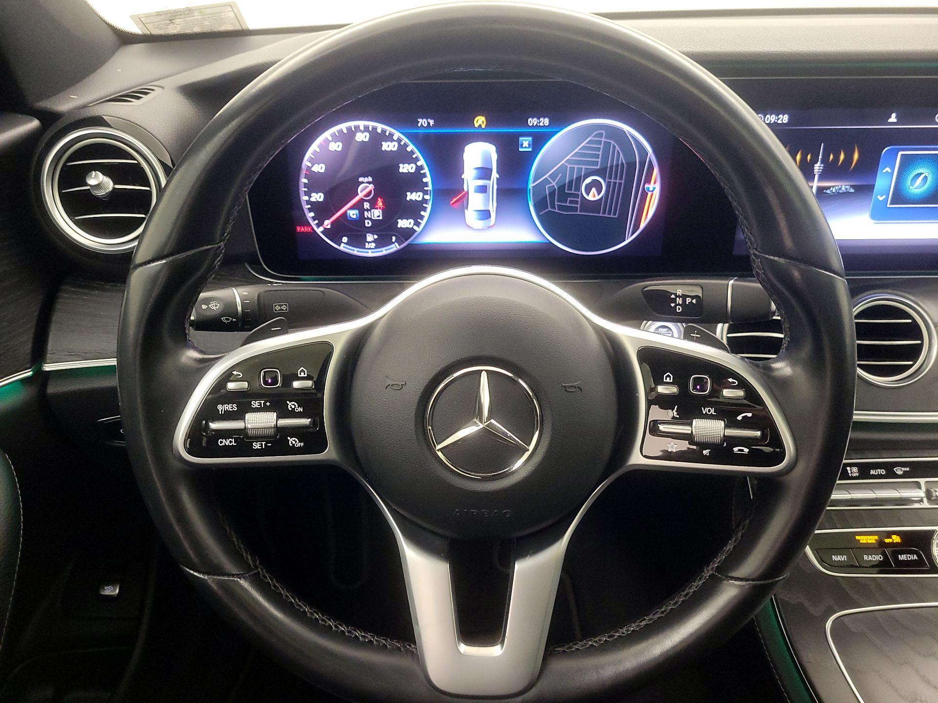 Thumbnail: 2020 Mercedes-Benz E-Class - 10