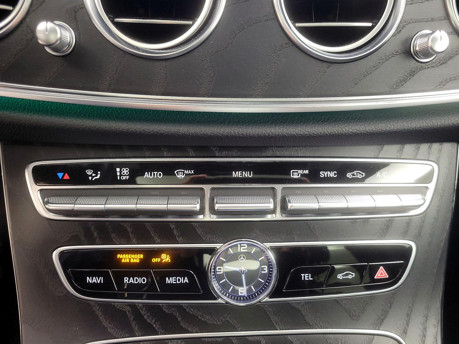 Thumbnail: 2020 Mercedes-Benz E-Class - 17