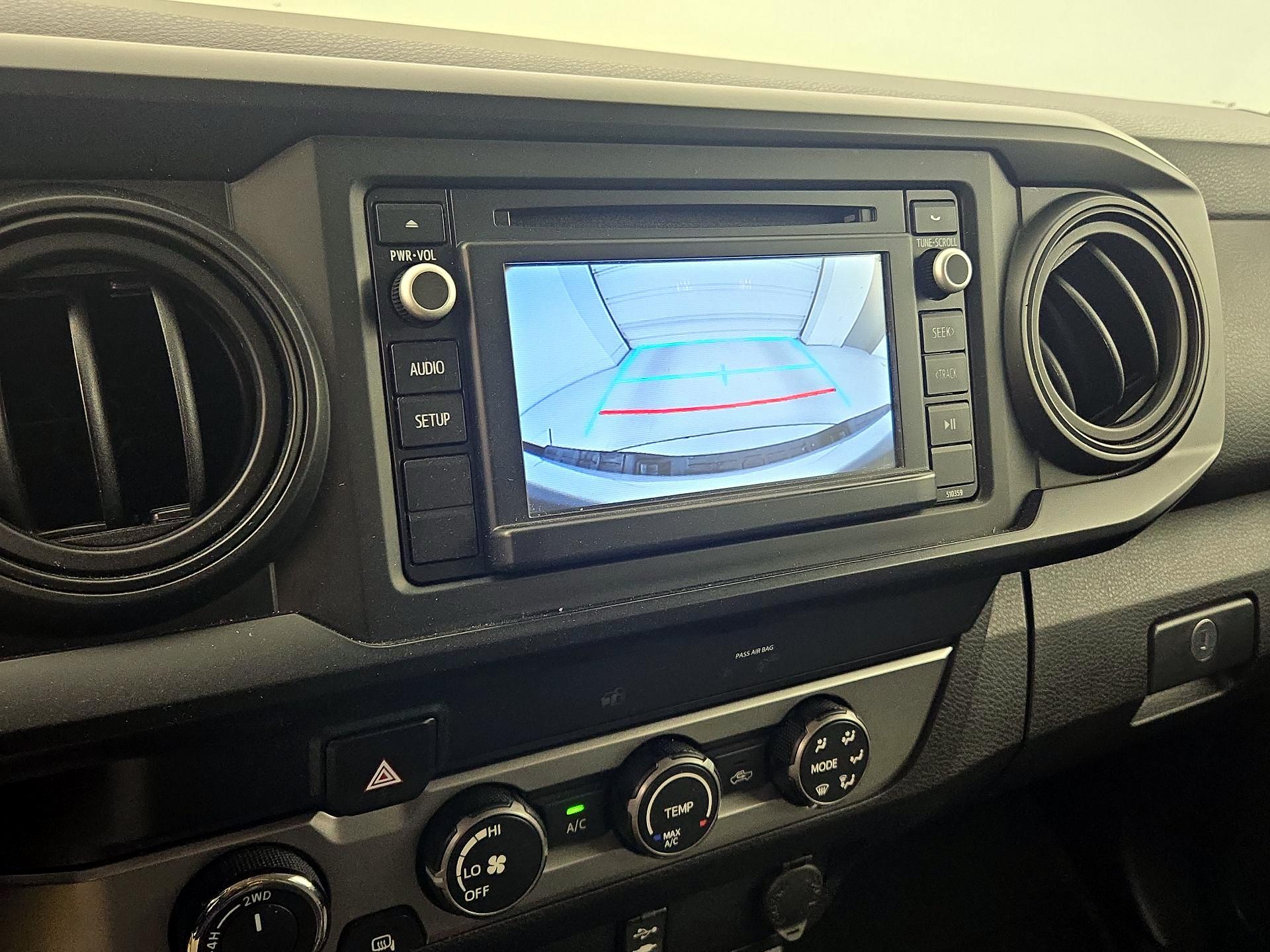 Thumbnail: 2019 Toyota Tacoma - 14