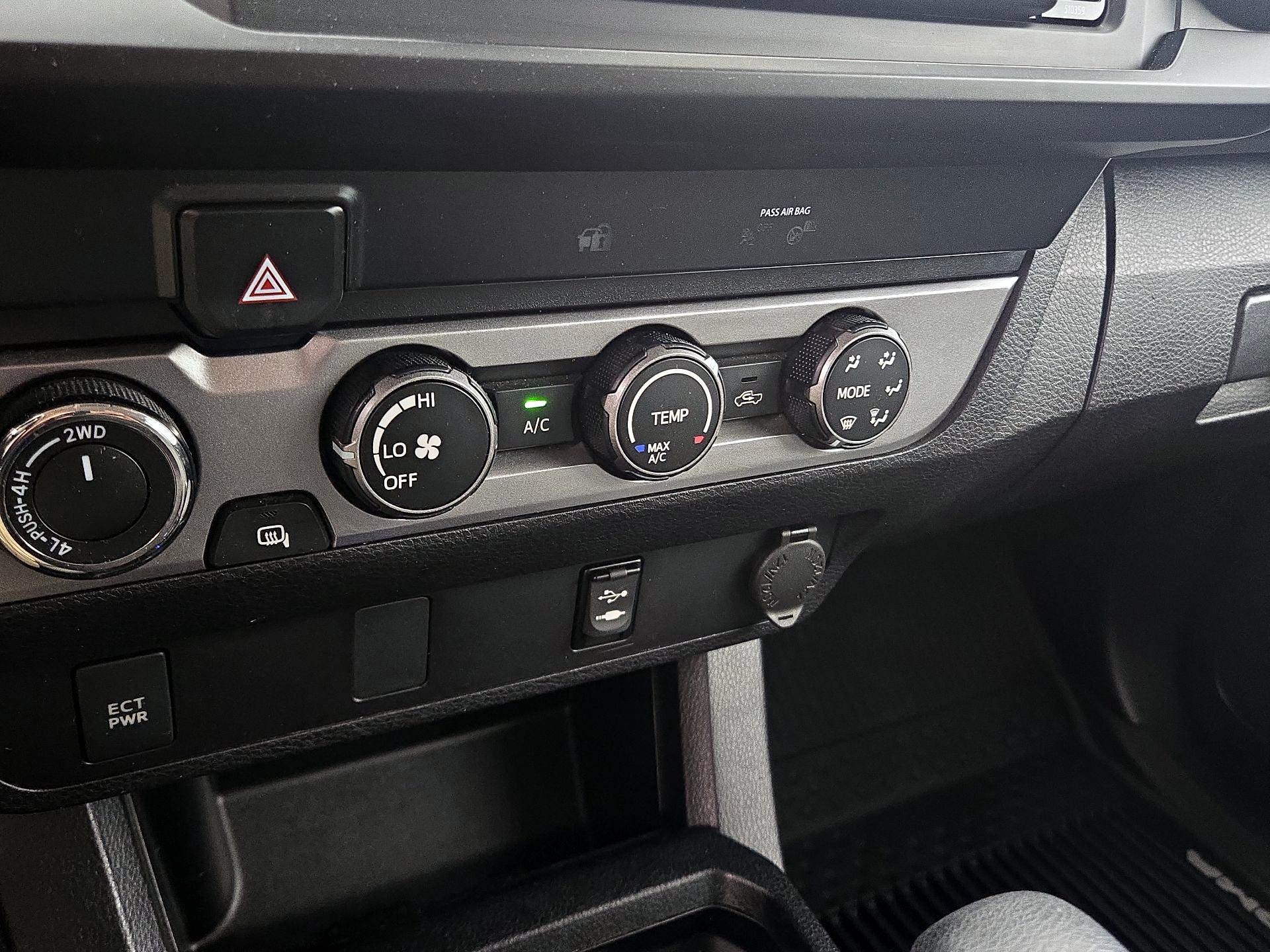 Thumbnail: 2019 Toyota Tacoma - 16