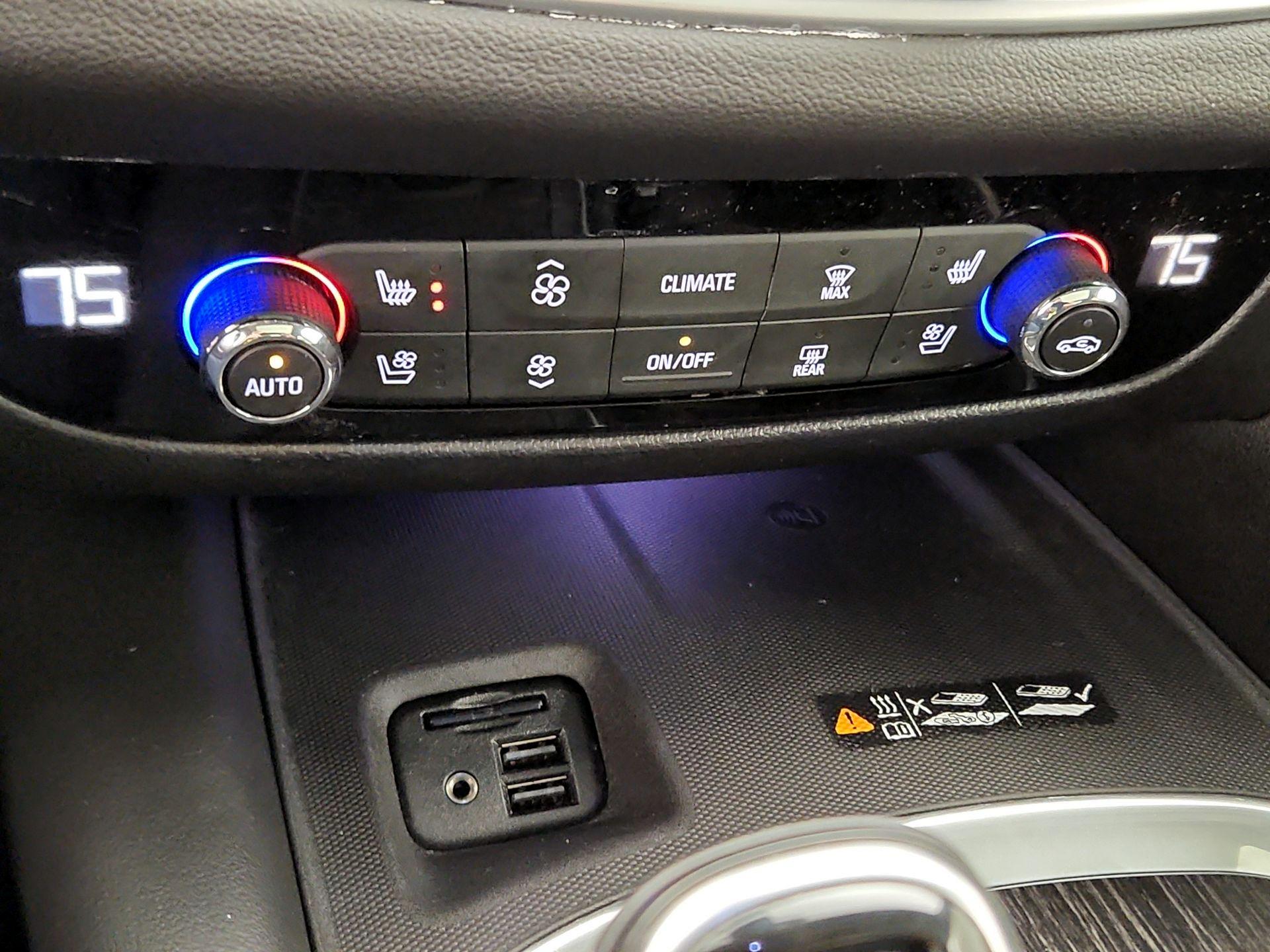 Thumbnail: 2021 Buick Enclave - 17