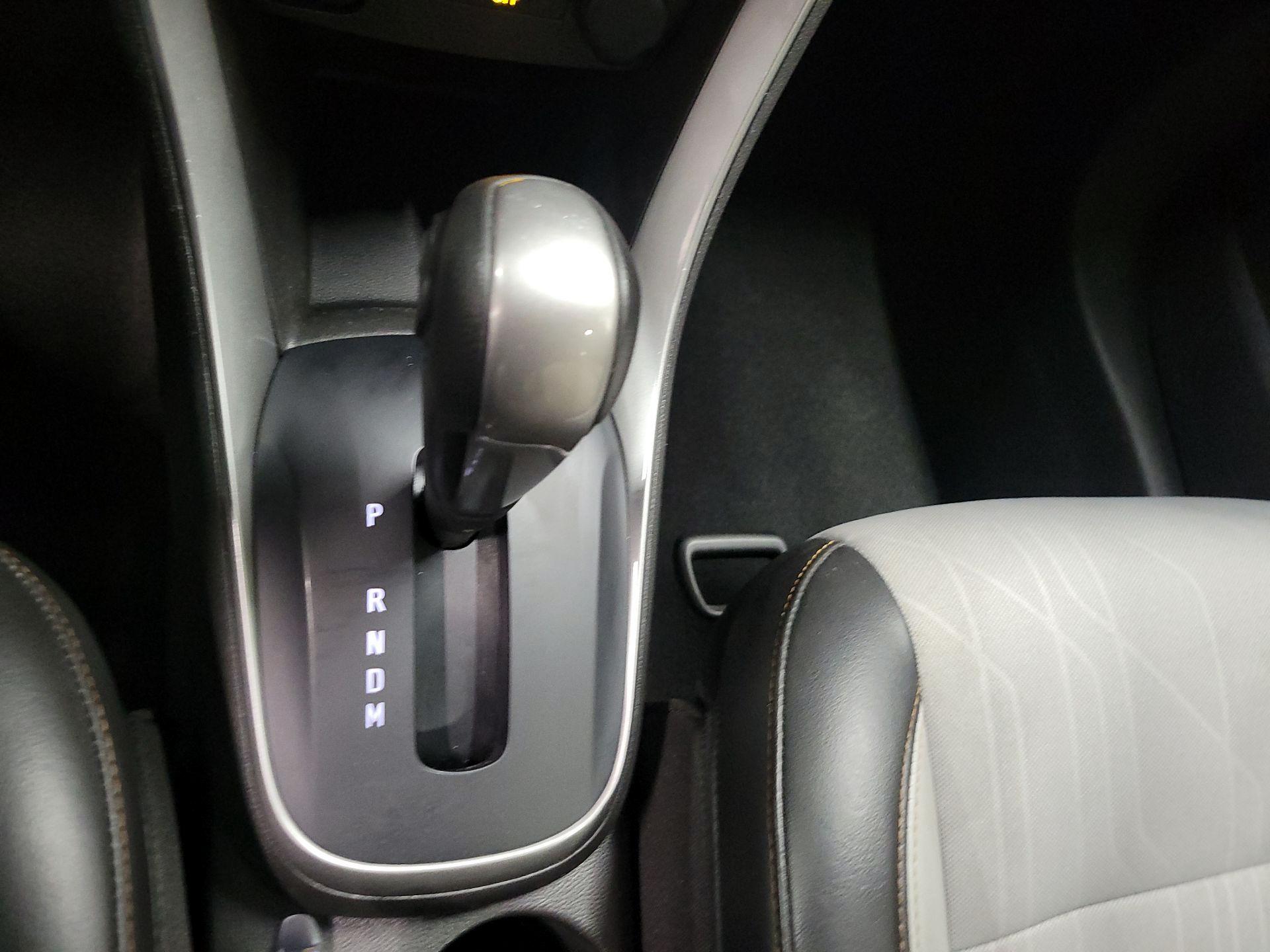 Thumbnail: 2022 Chevrolet Trax - 17