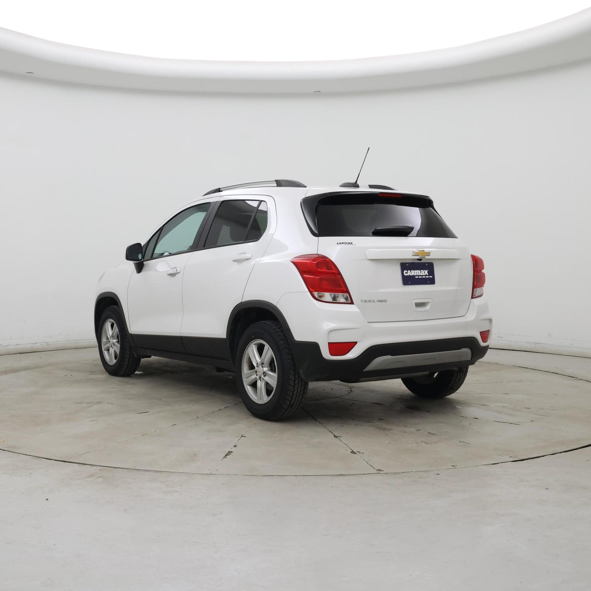 Thumbnail: 2022 Chevrolet Trax - 2