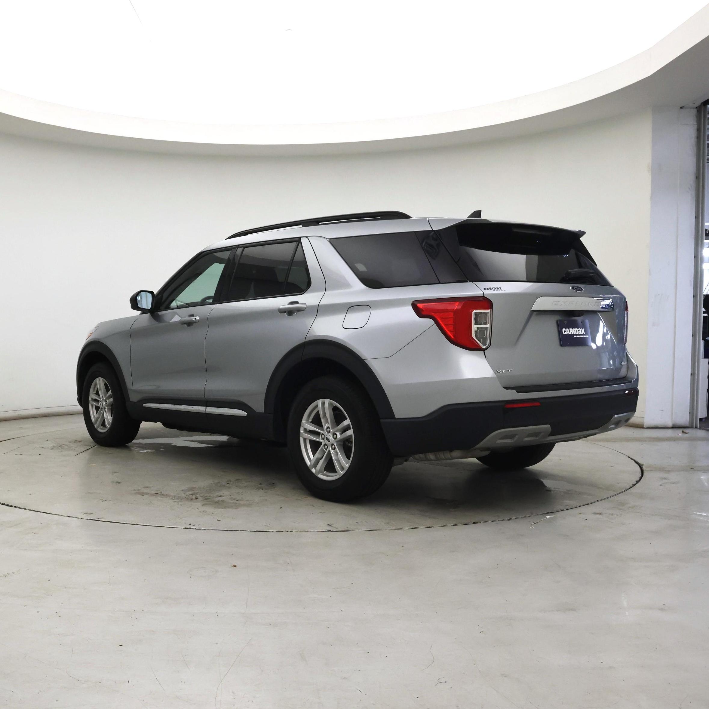 Thumbnail: 2022 Ford Explorer - 2