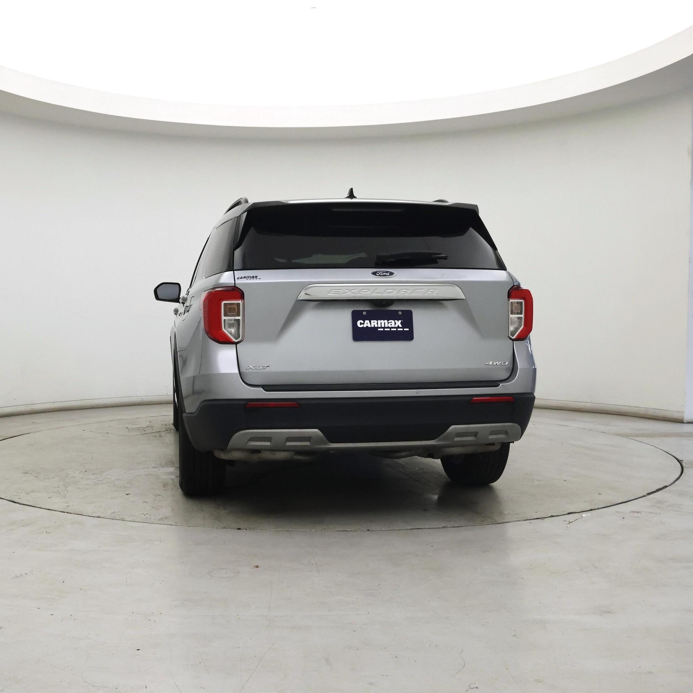 Thumbnail: 2022 Ford Explorer - 6