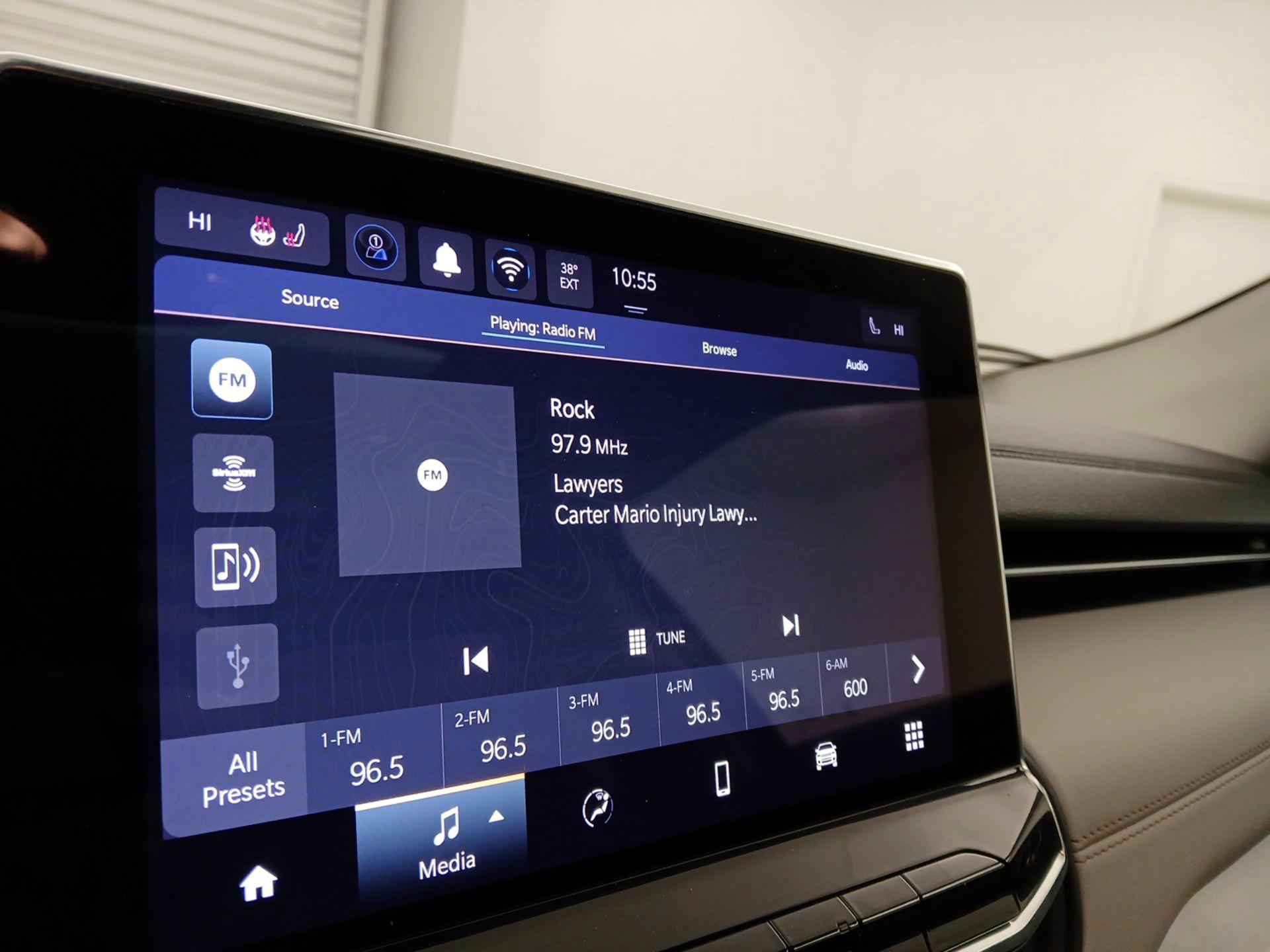 Thumbnail: 2022 Jeep Compass - 15