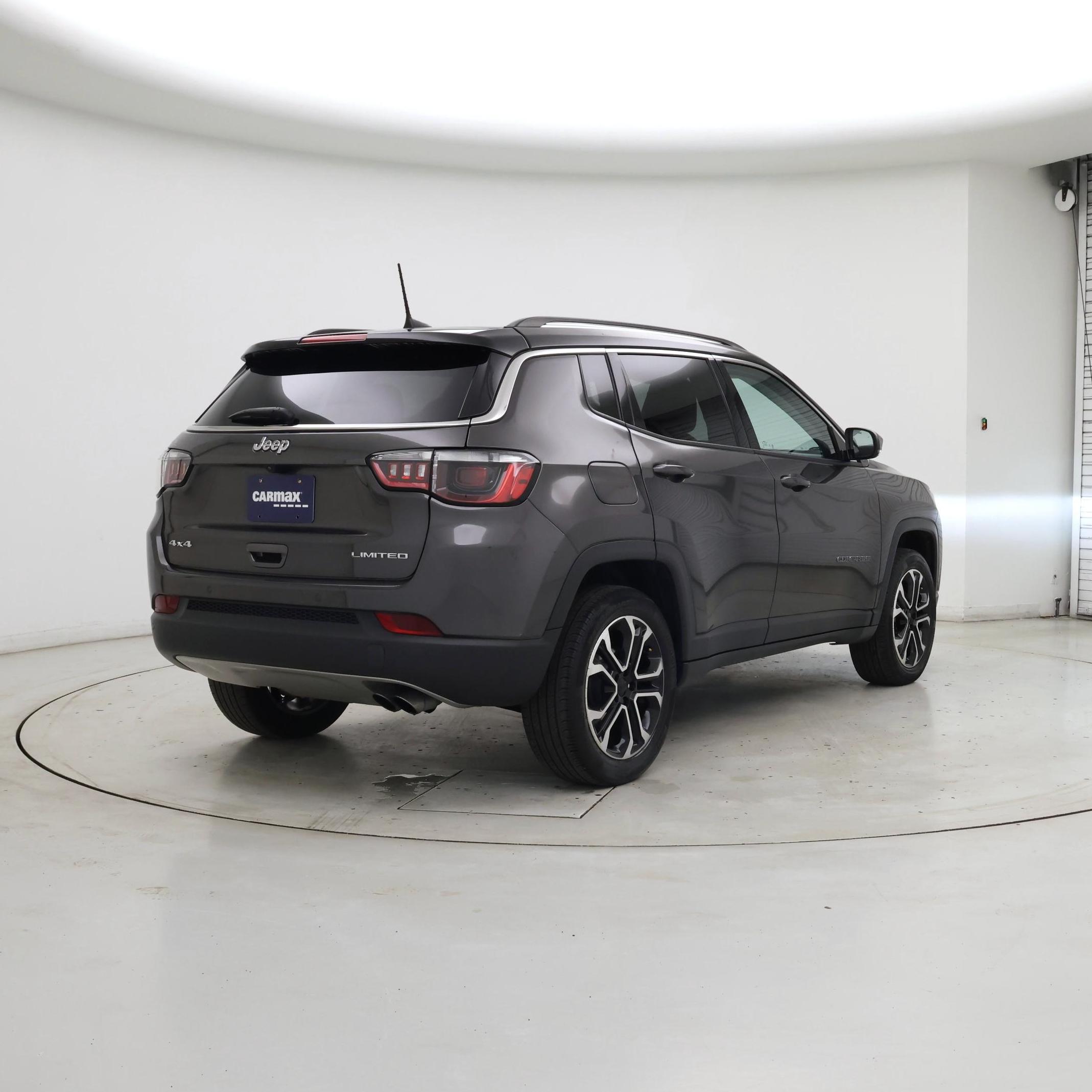 Thumbnail: 2022 Jeep Compass - 8