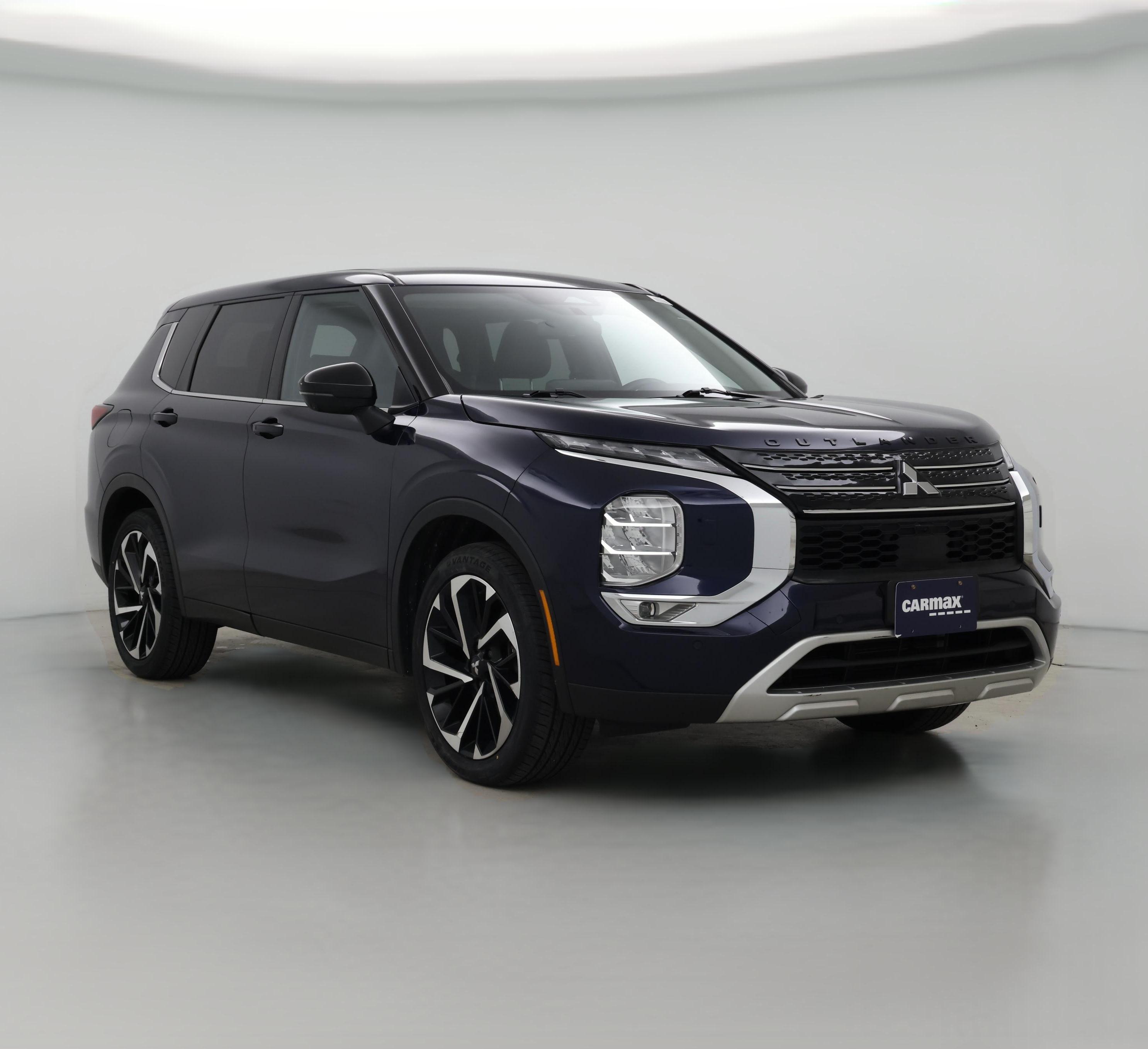 Thumbnail: 2022 Mitsubishi Outlander - 1