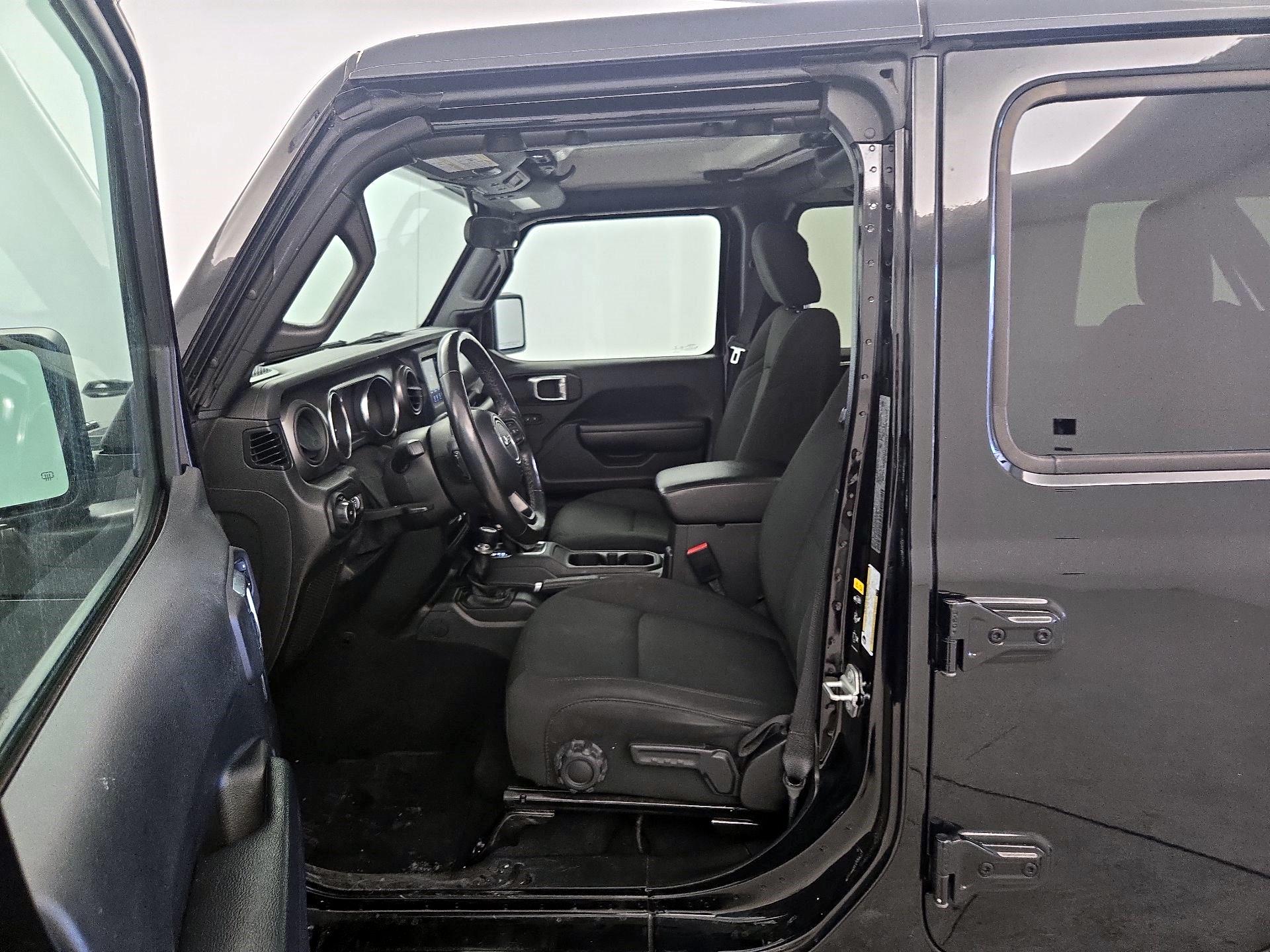 Thumbnail: 2021 Jeep Wrangler - 9