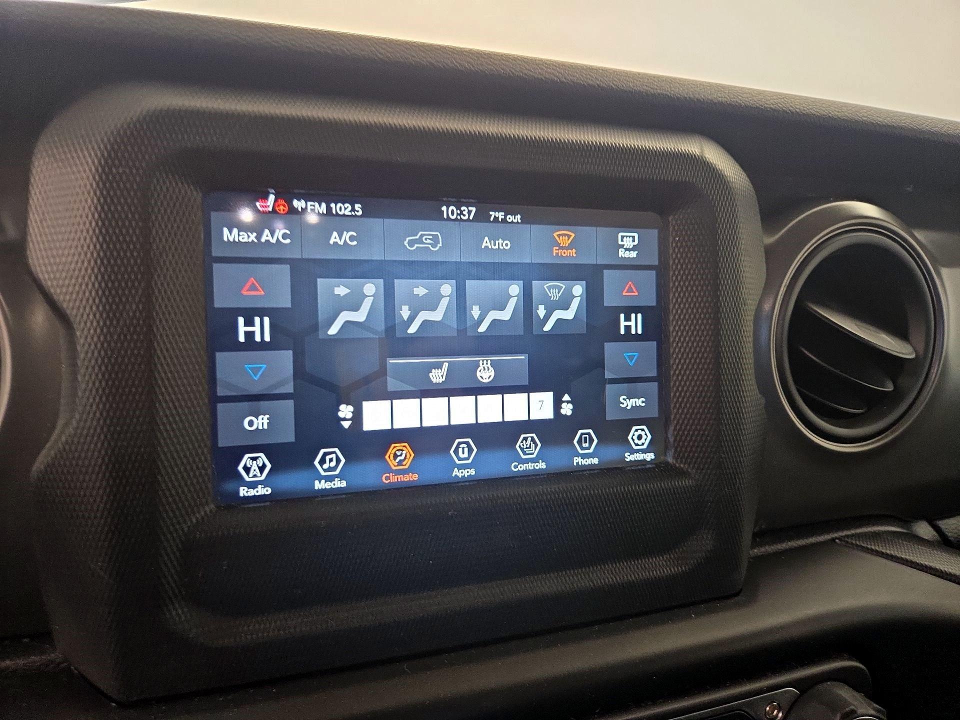 Thumbnail: 2021 Jeep Wrangler - 14