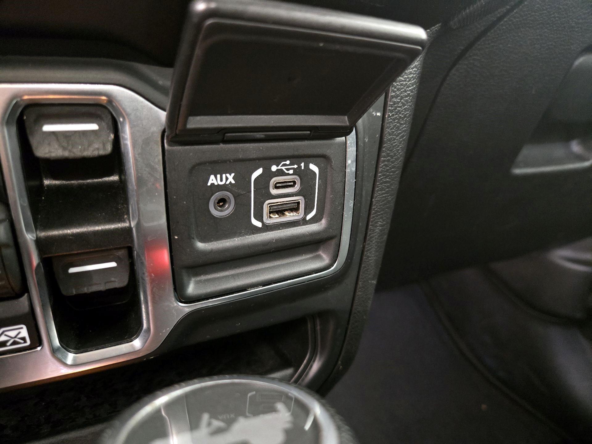 Thumbnail: 2021 Jeep Wrangler - 16