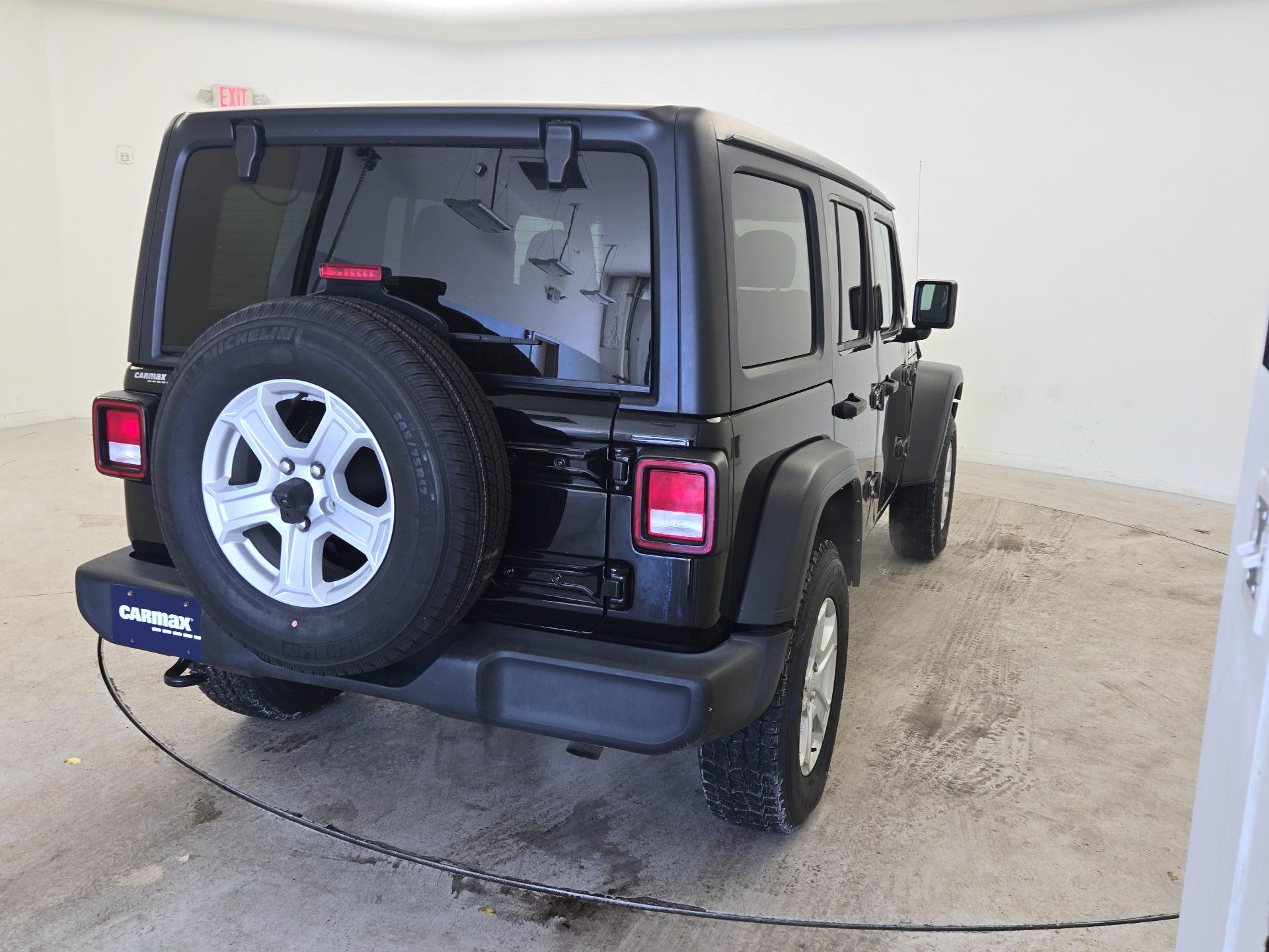 Thumbnail: 2021 Jeep Wrangler - 5