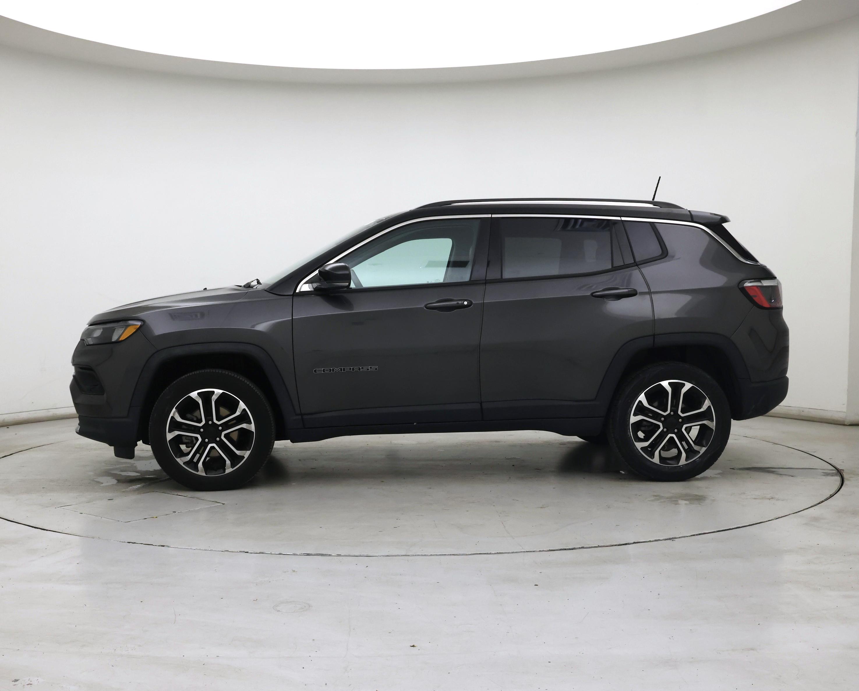 Thumbnail: 2022 Jeep Compass - 3
