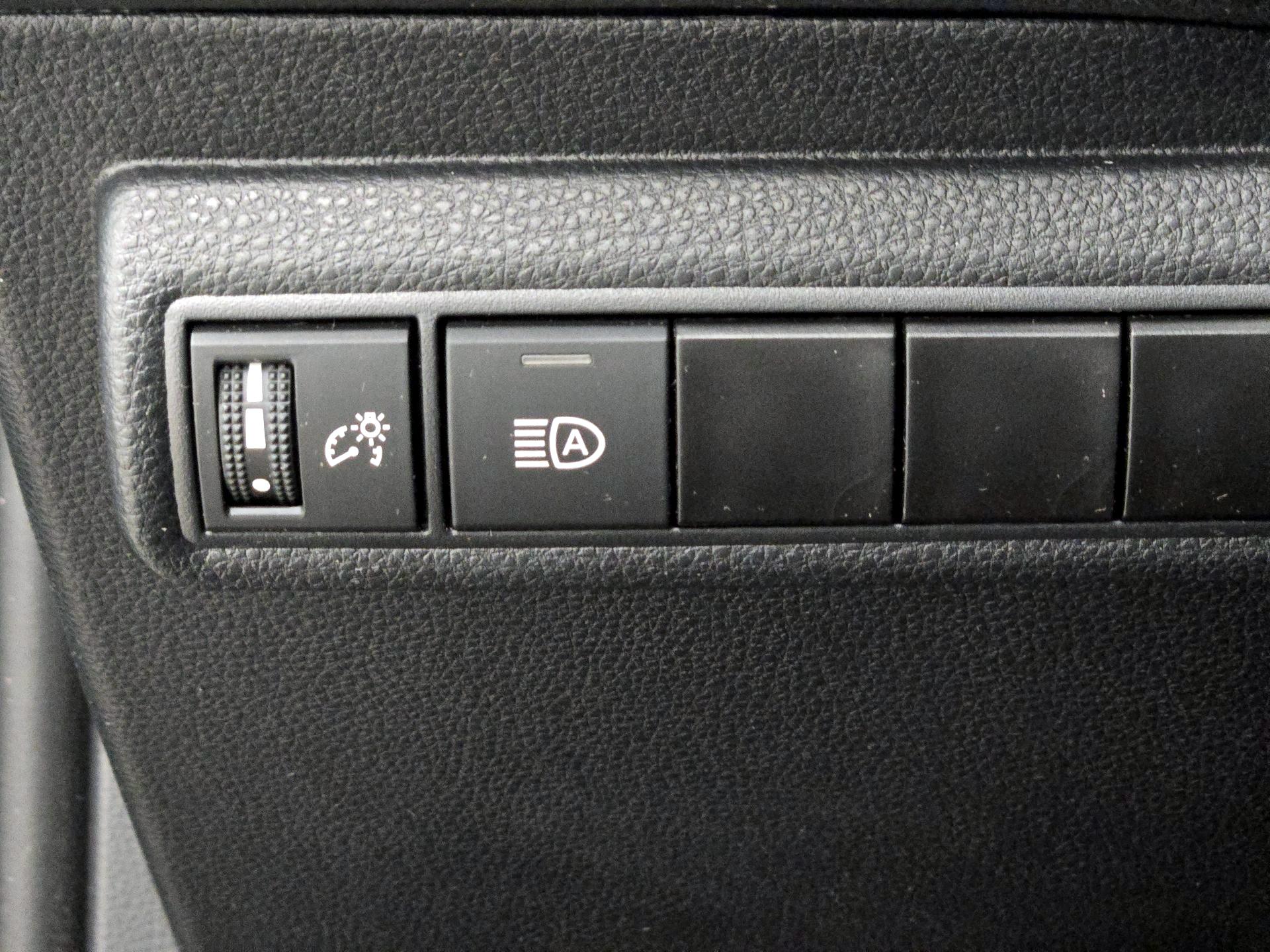 Thumbnail: 2024 Toyota Corolla - 13