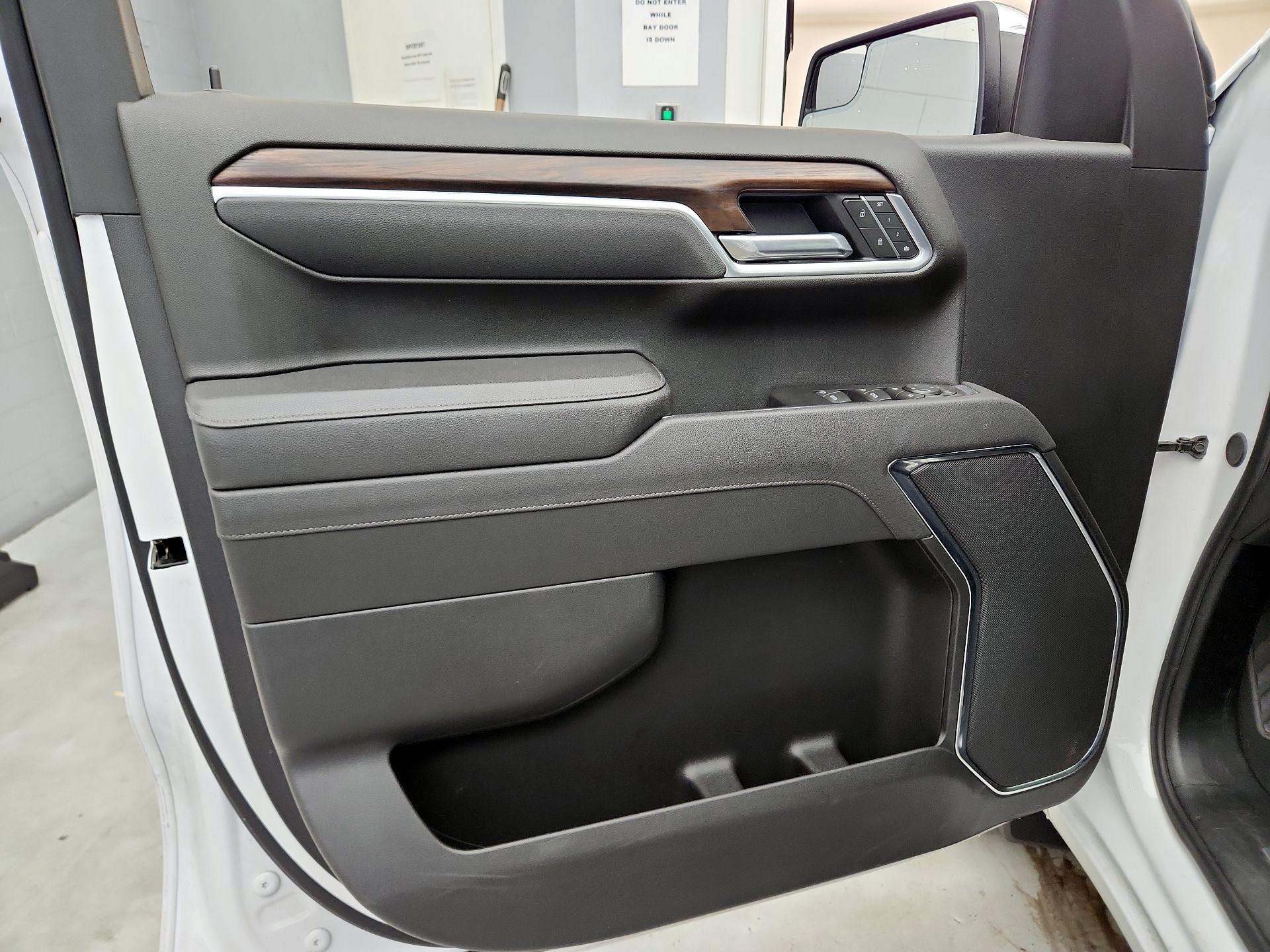 Thumbnail: 2025 GMC Sierra 1500 - 12