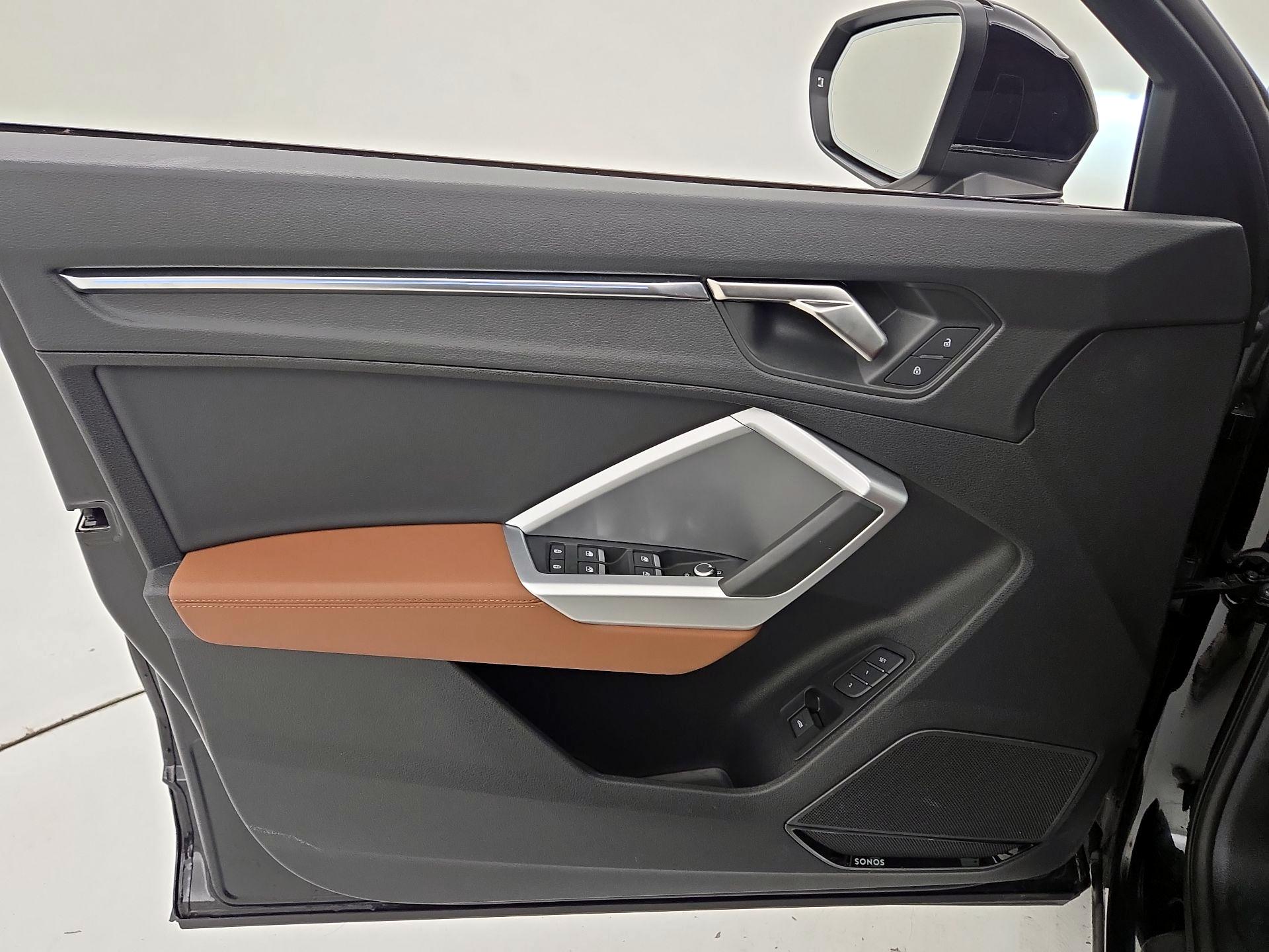 Thumbnail: 2024 Audi Q3 - 12