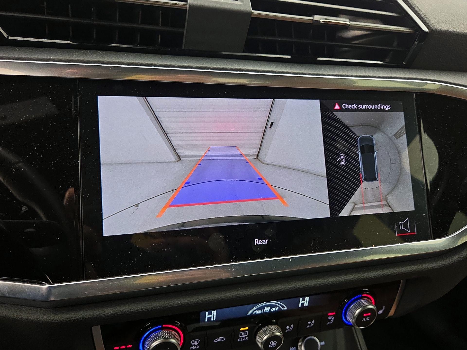 Thumbnail: 2024 Audi Q3 - 14