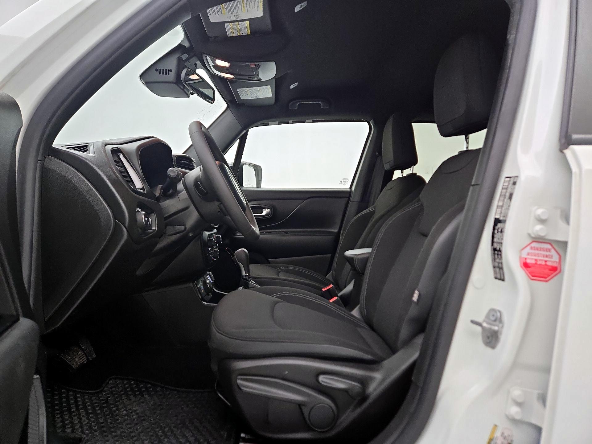 Thumbnail: 2022 Jeep Renegade - 11