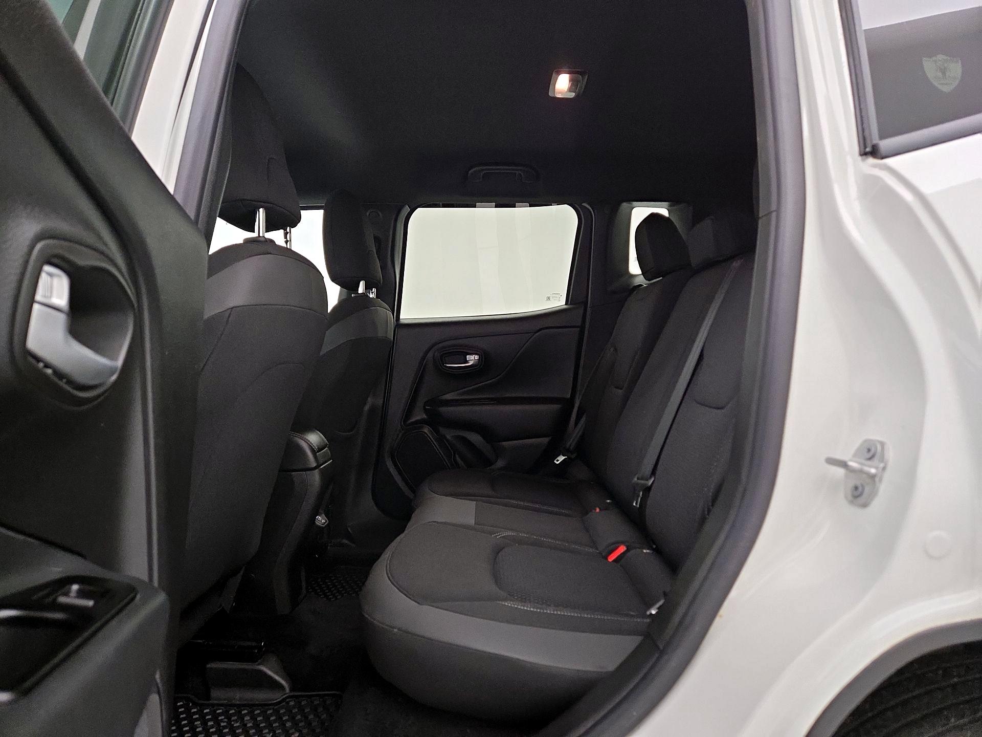 Thumbnail: 2022 Jeep Renegade - 20