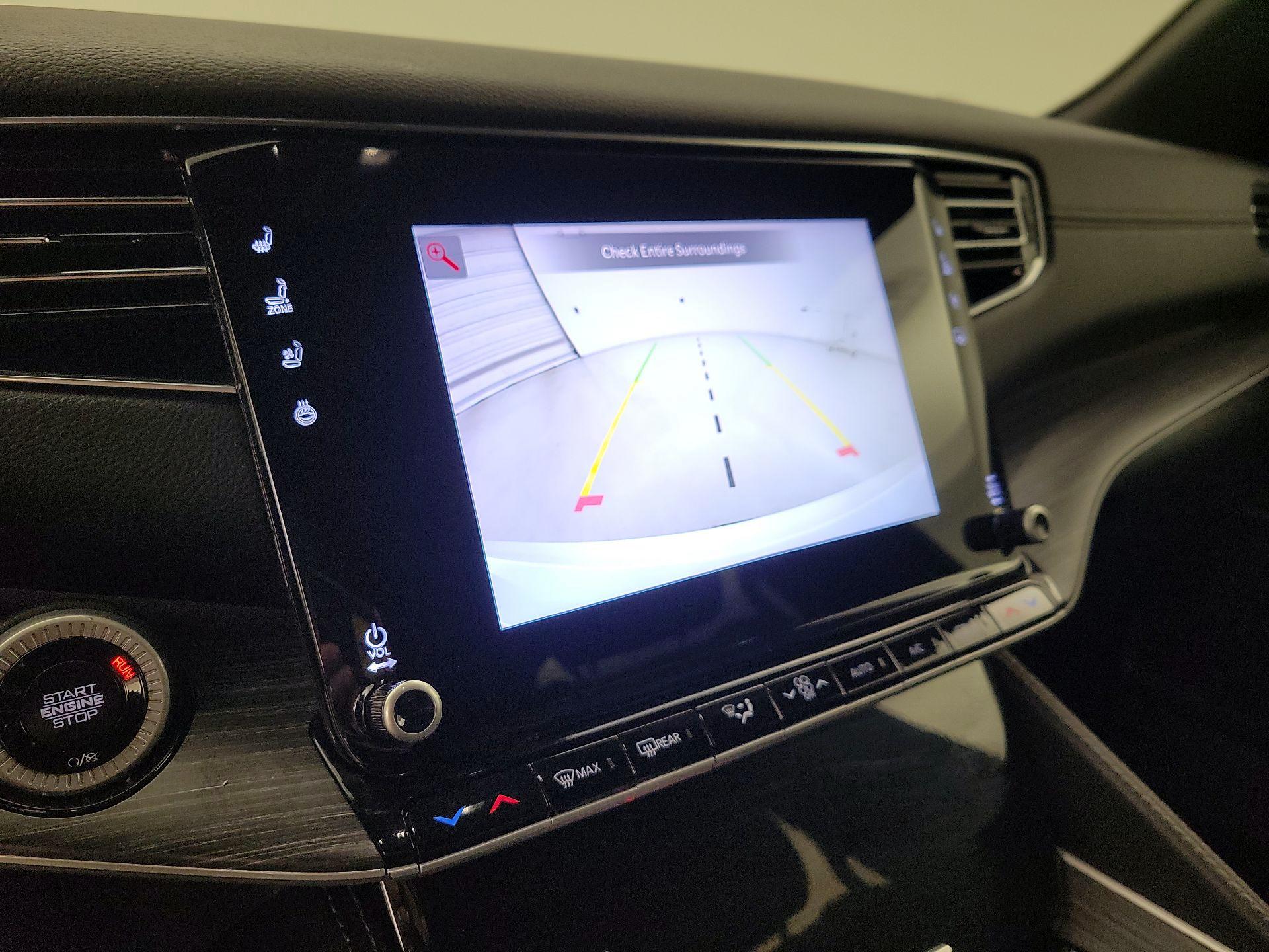 Thumbnail: 2024 Jeep Wagoneer - 15