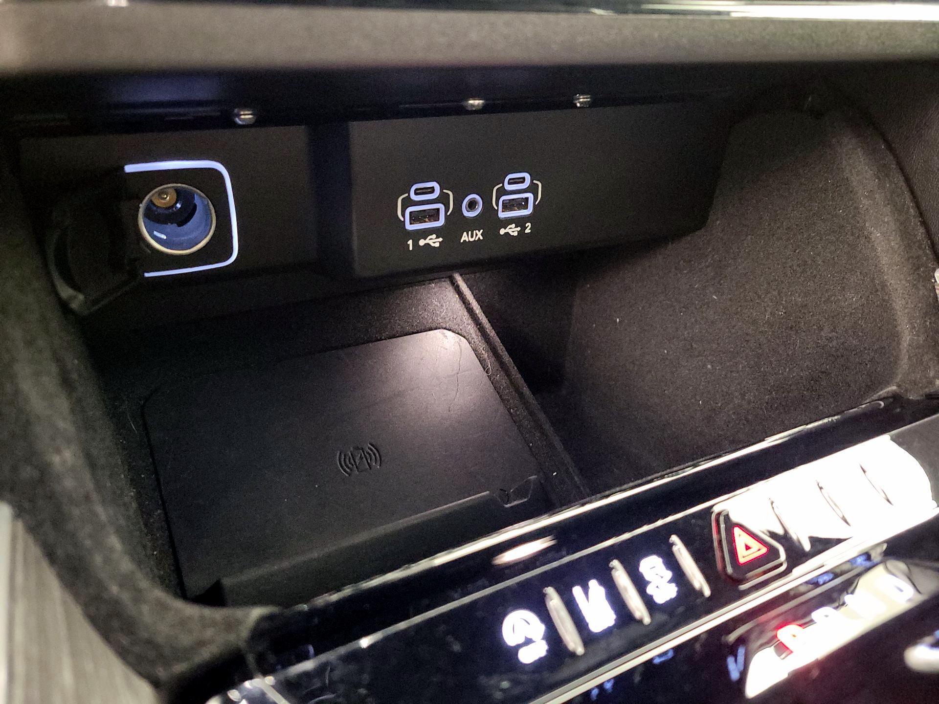 Thumbnail: 2024 Jeep Wagoneer - 19