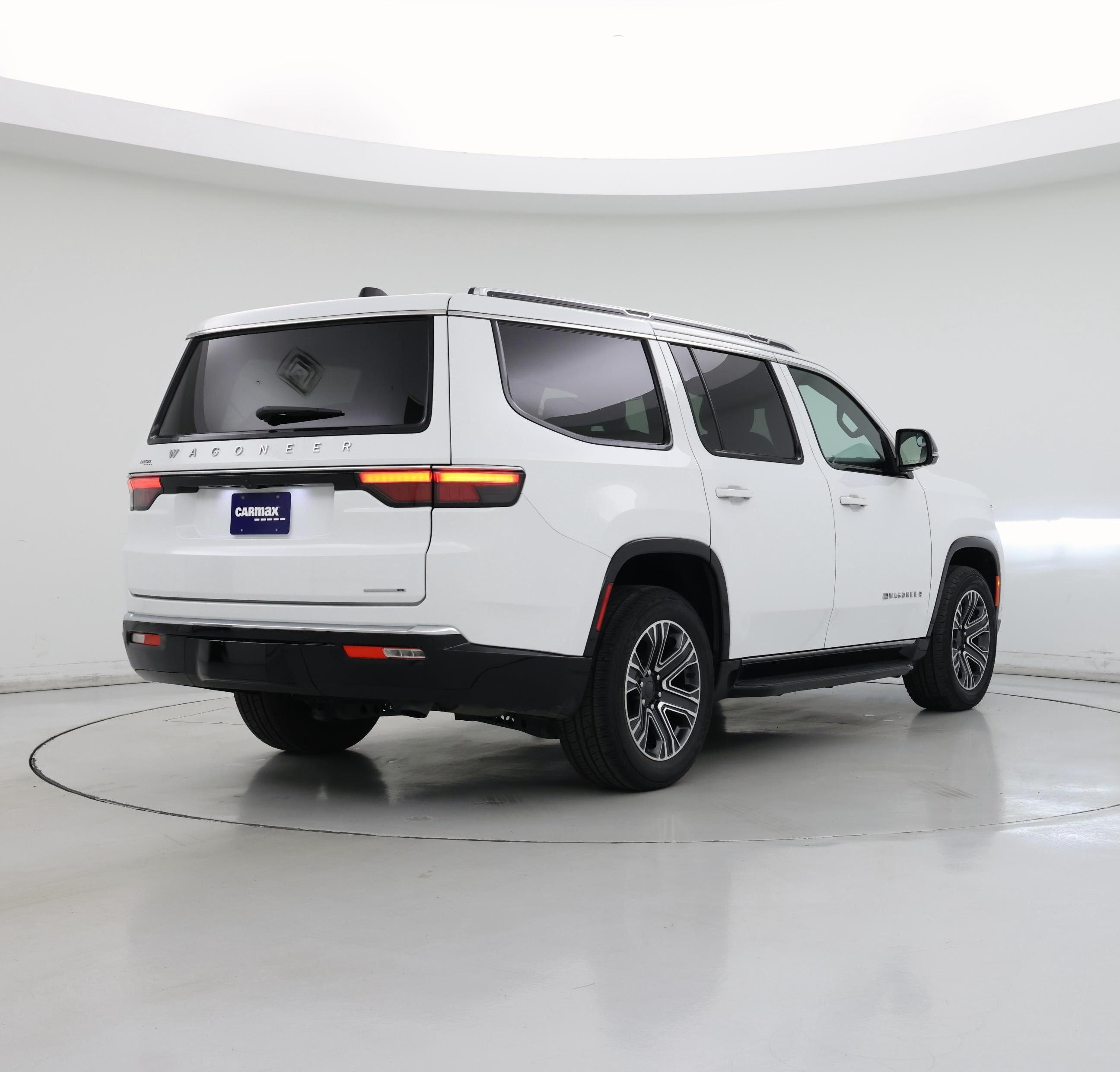 Thumbnail: 2024 Jeep Wagoneer - 8