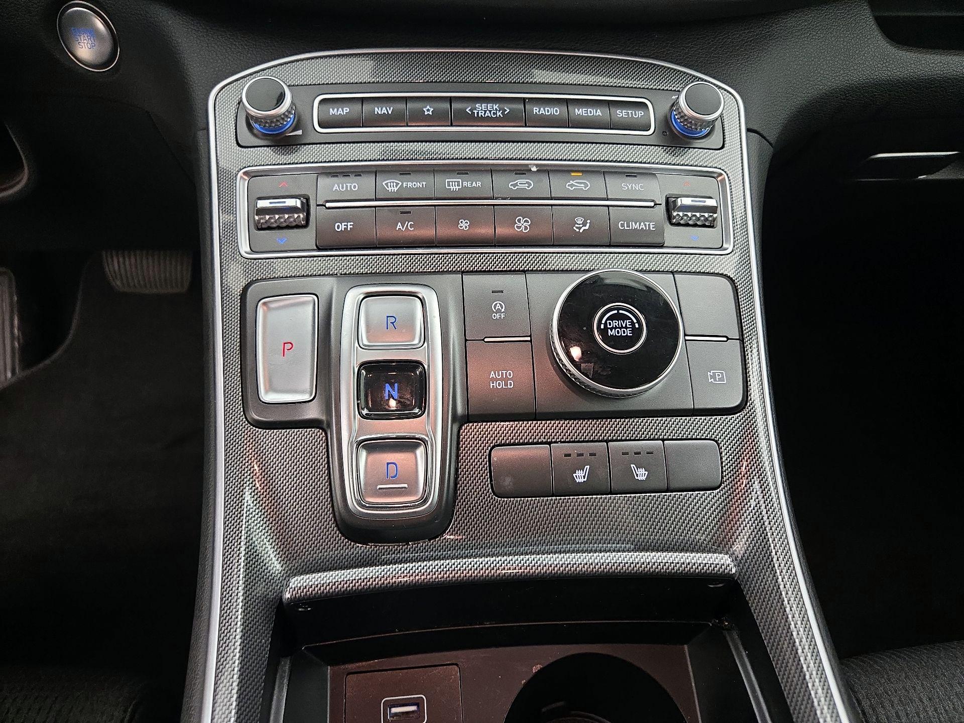 Thumbnail: 2023 Hyundai Santa Fe - 18