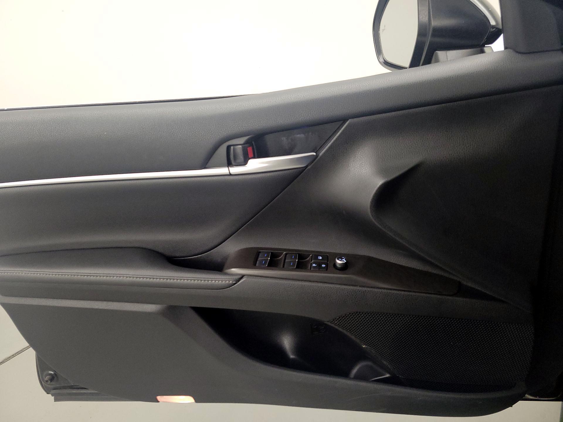 Thumbnail: 2023 Toyota Camry - 12