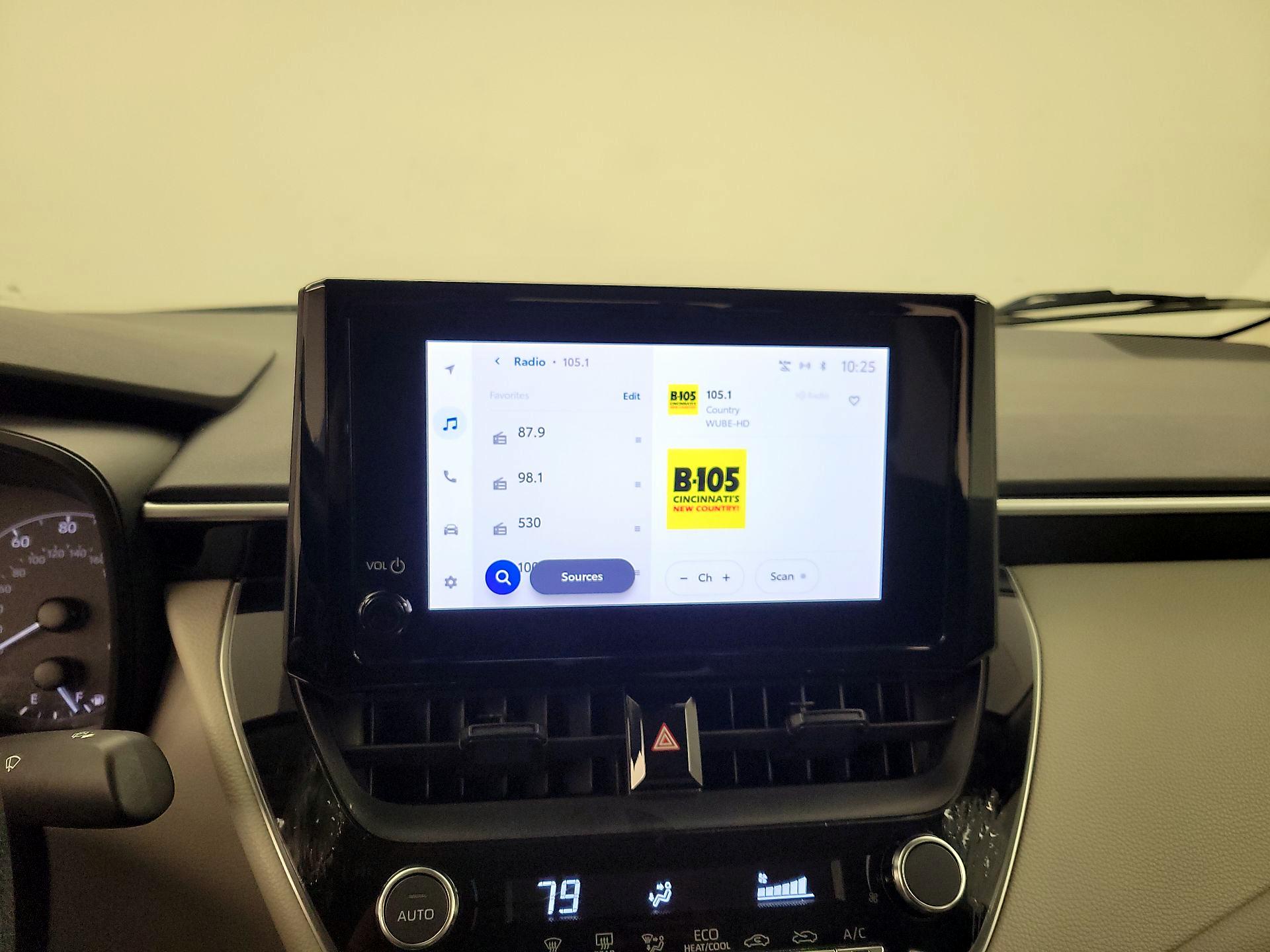 Thumbnail: 2023 Toyota Corolla - 15