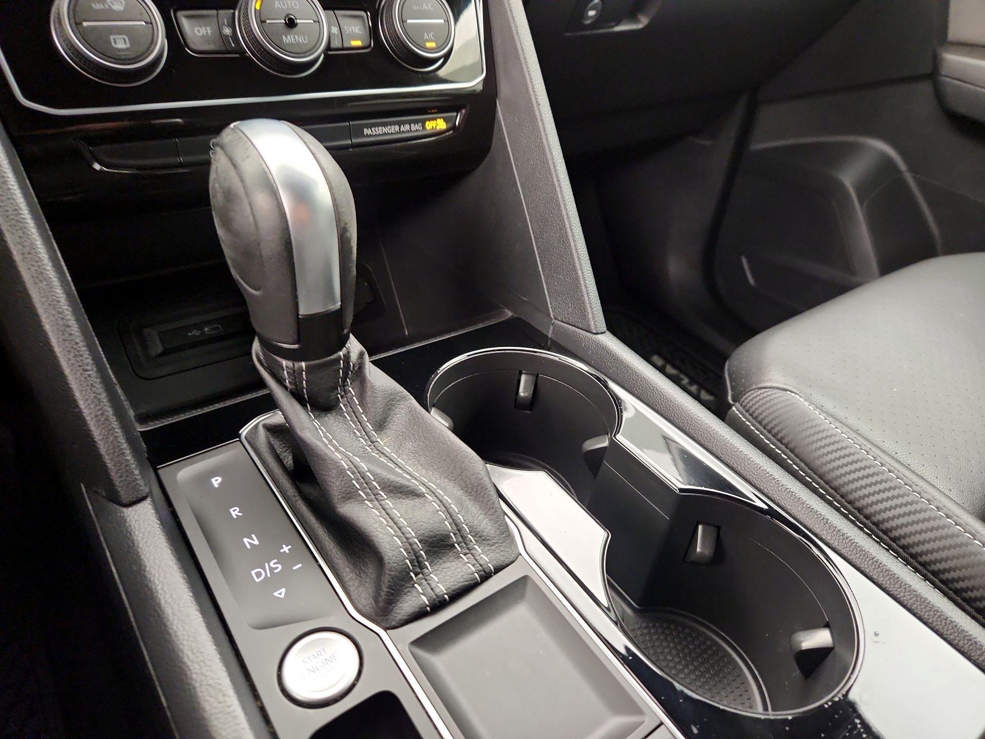 Thumbnail: 2022 Volkswagen Atlas - 17