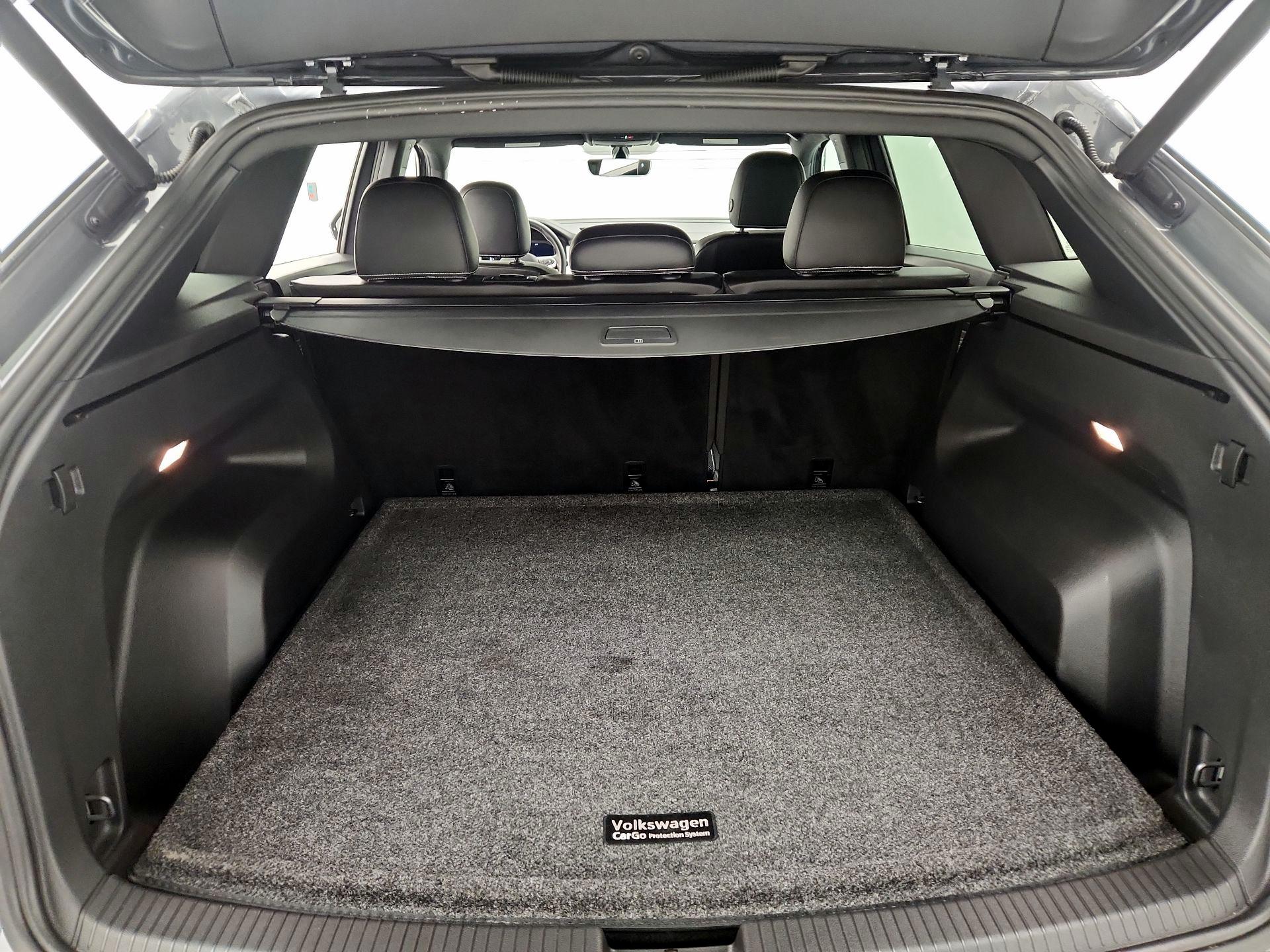 Thumbnail: 2022 Volkswagen Atlas - 19