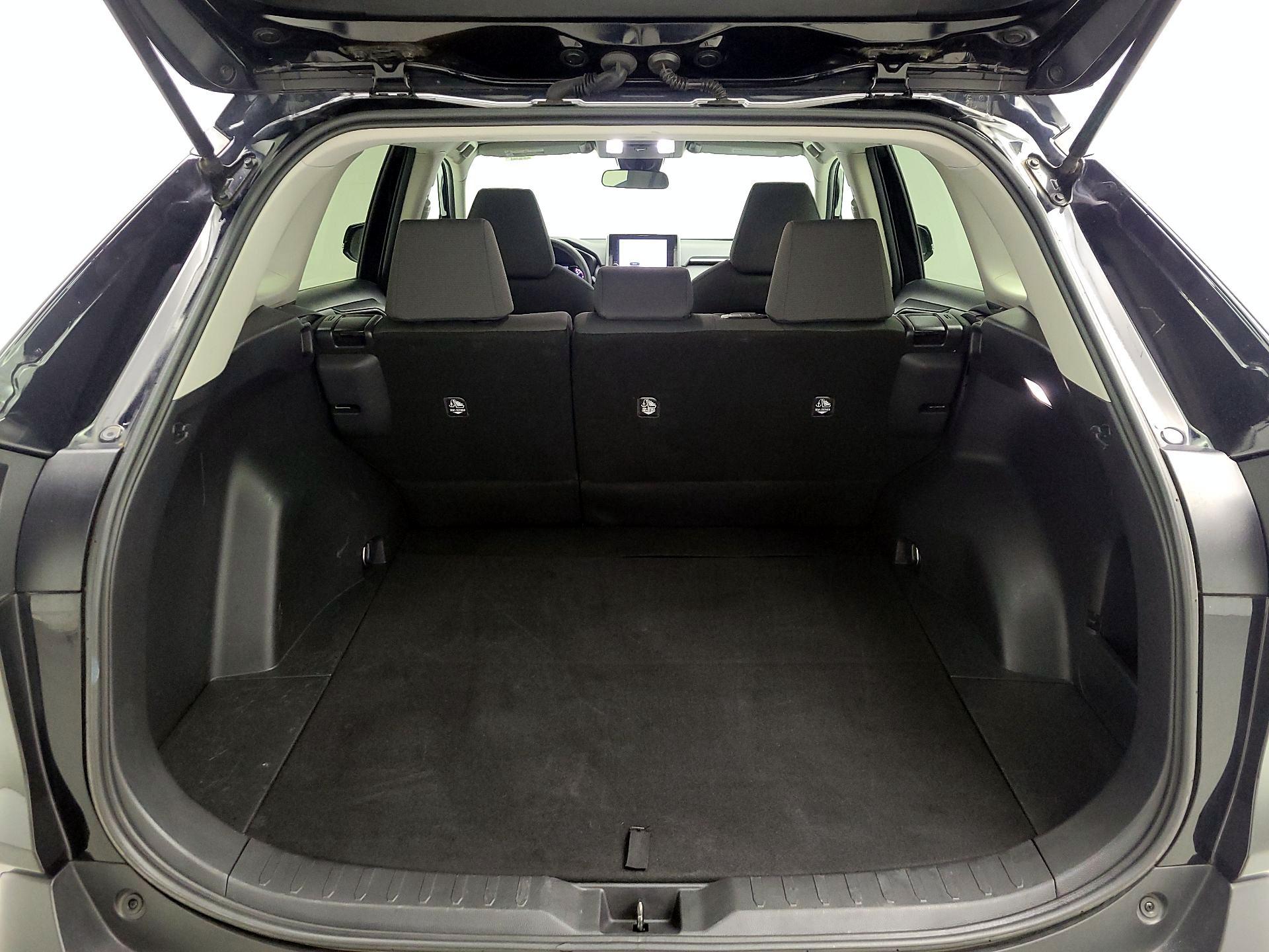 Thumbnail: 2023 Toyota RAV4 - 18