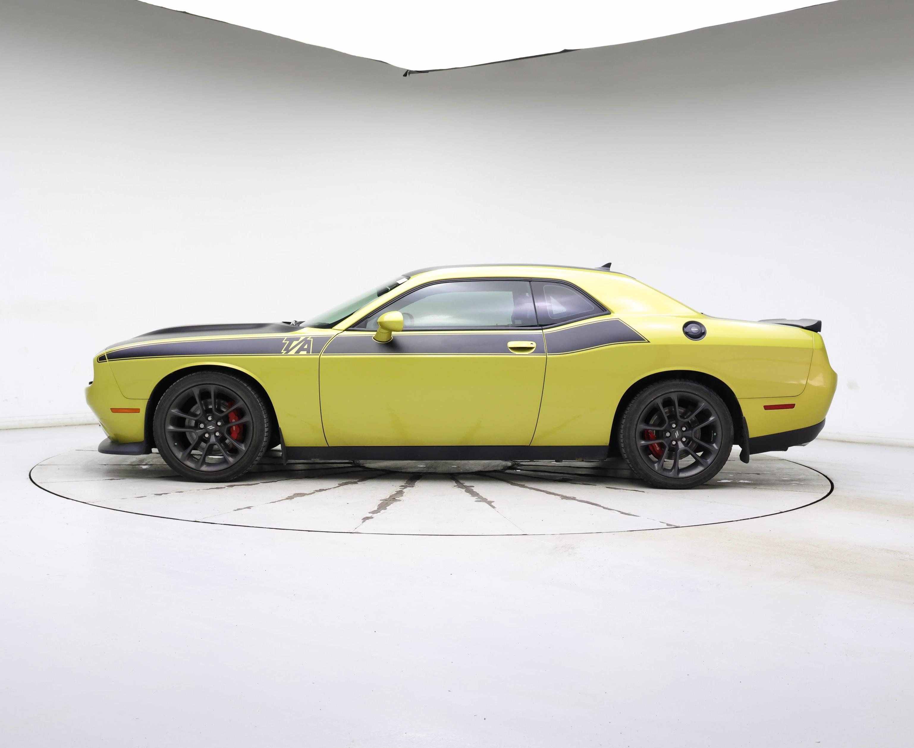 Thumbnail: 2021 Dodge Challenger - 3