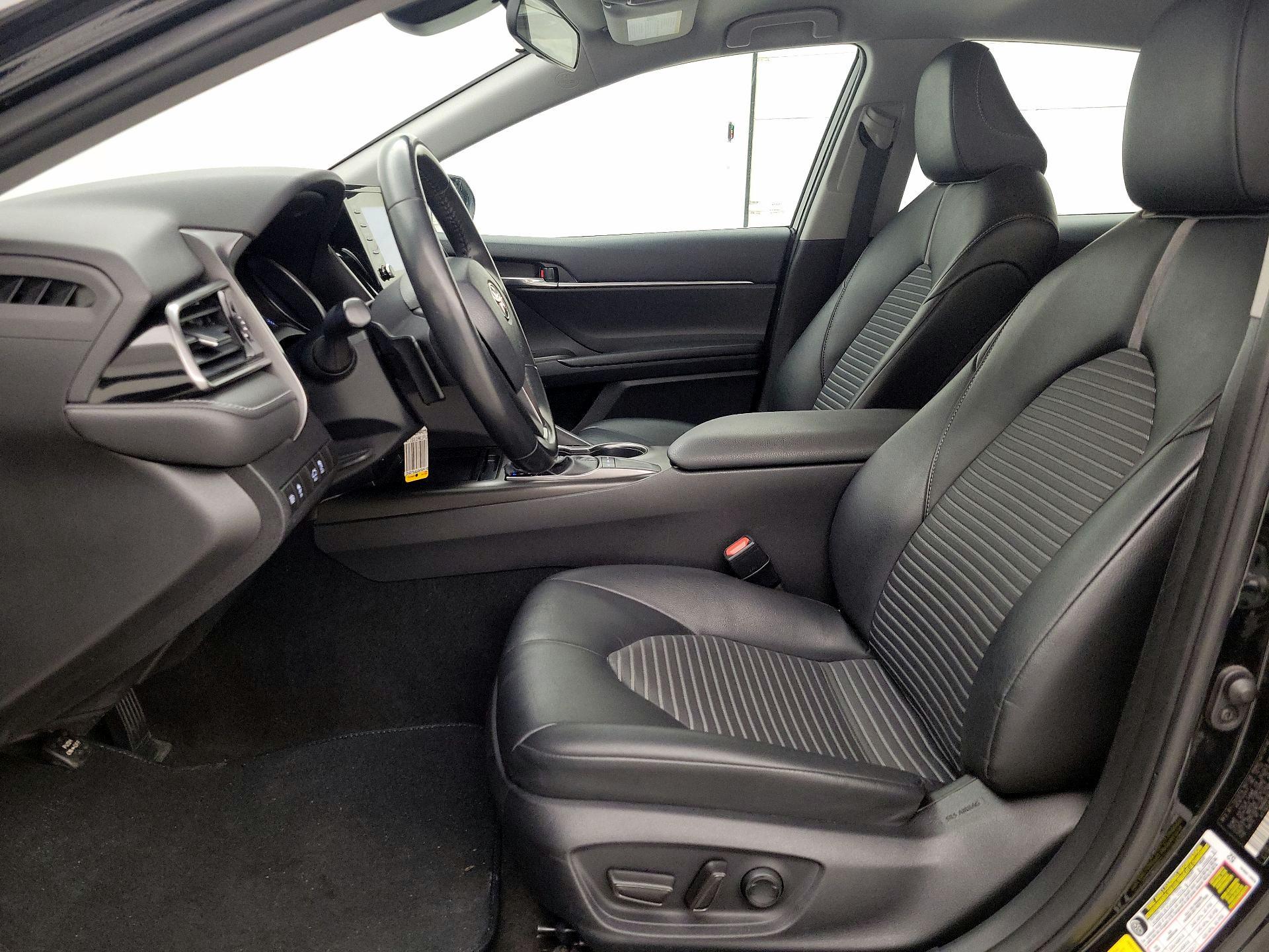 Thumbnail: 2023 Toyota Camry - 11