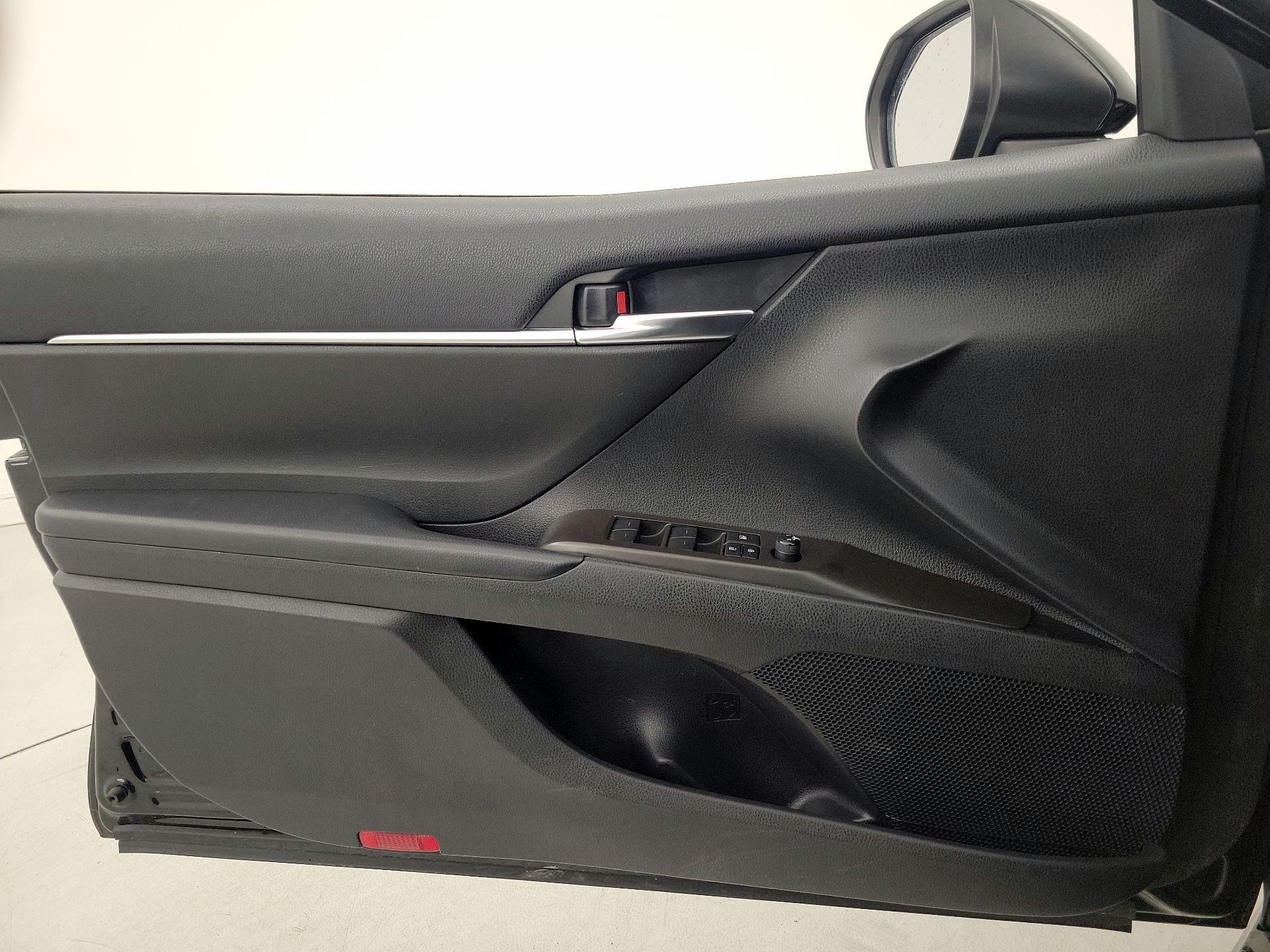 Thumbnail: 2023 Toyota Camry - 12