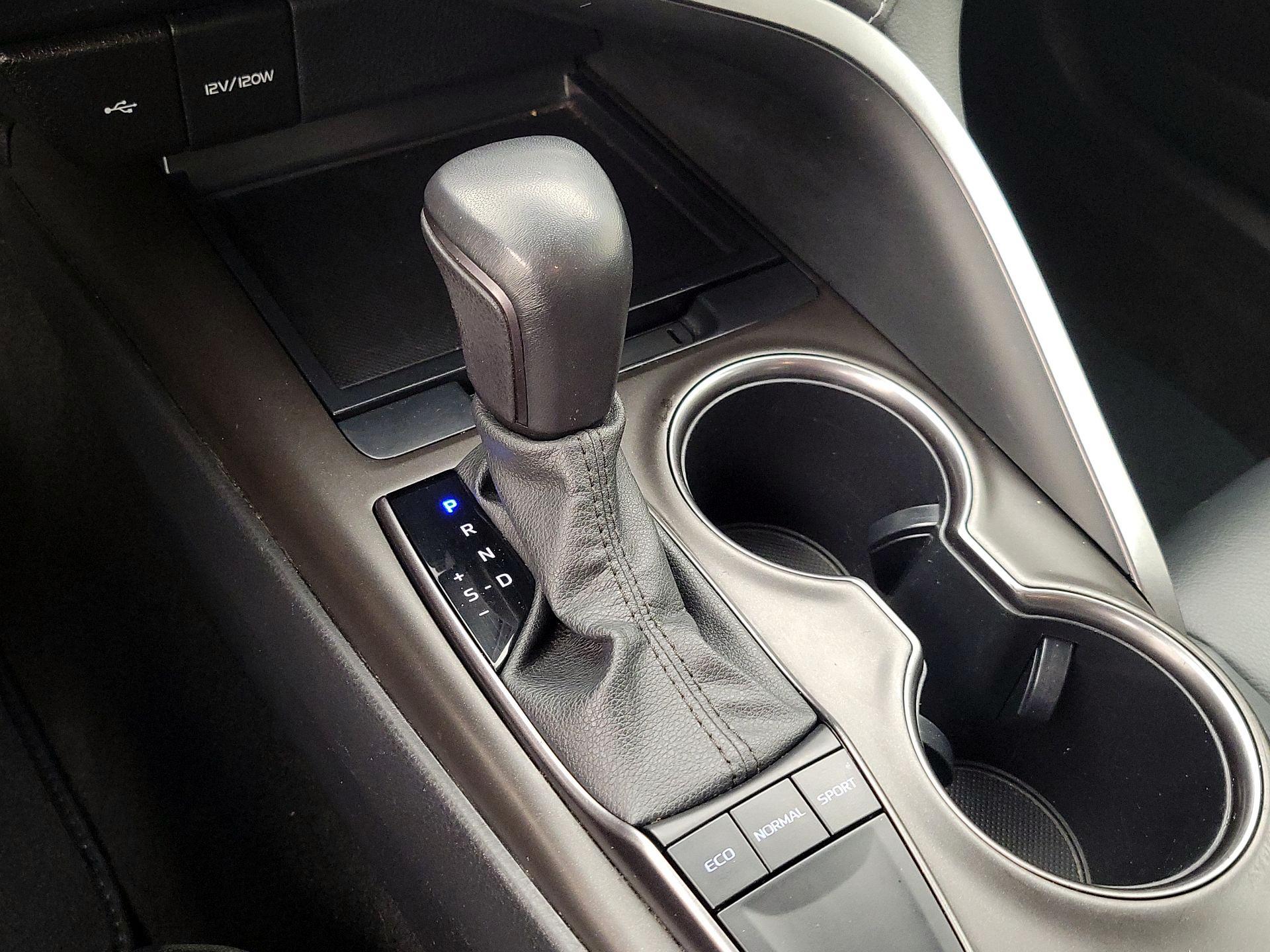 Thumbnail: 2023 Toyota Camry - 17