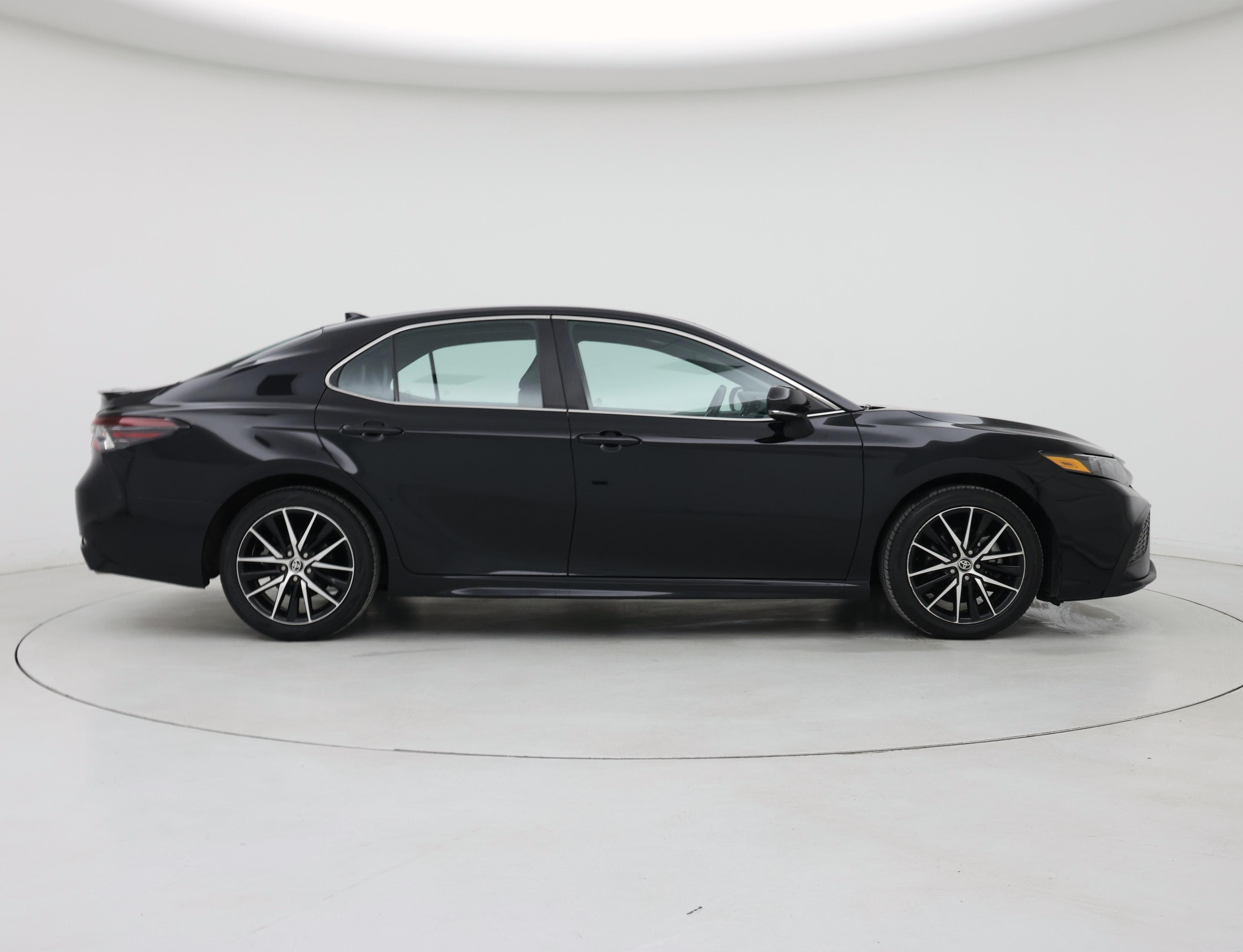 Thumbnail: 2023 Toyota Camry - 7