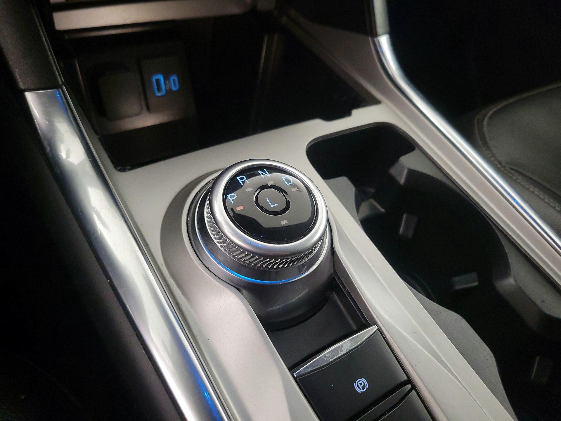 Thumbnail: 2023 Ford Explorer - 18