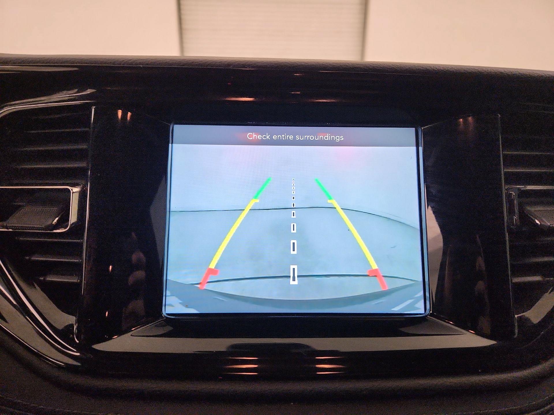 Thumbnail: 2022 Dodge Durango - 14