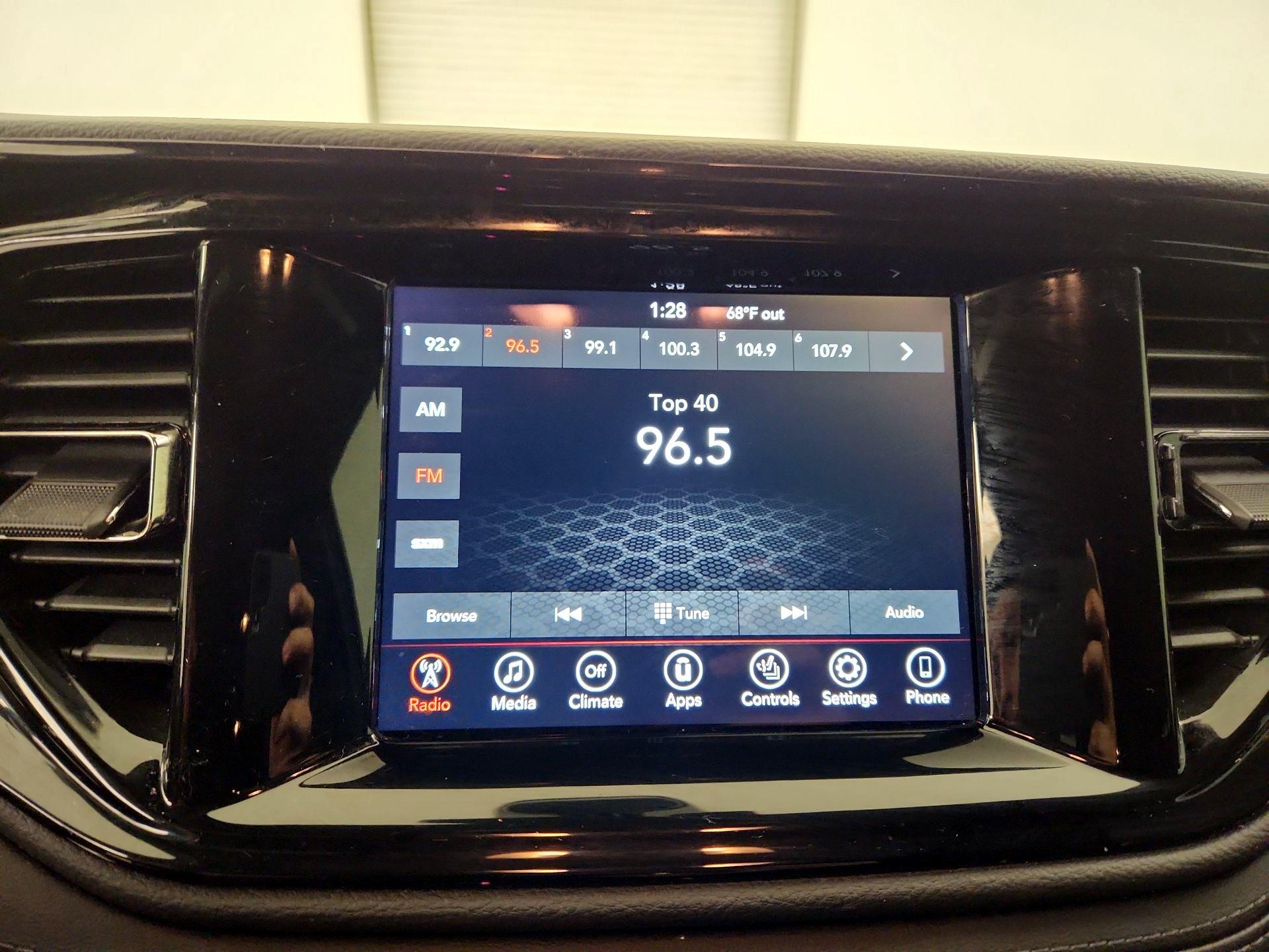 Thumbnail: 2022 Dodge Durango - 15