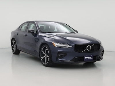 2024 Volvo S60 B5 Plus Dark Theme